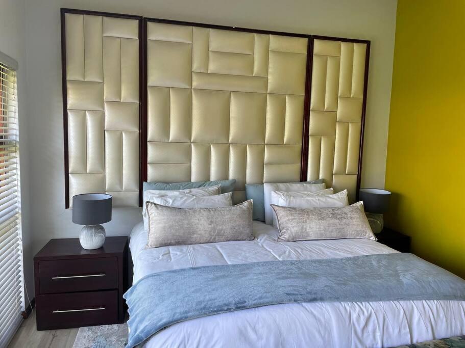 Three-Bedroom Villa photo 1