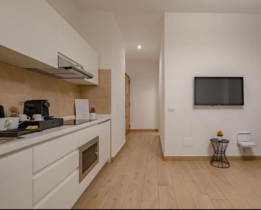 Deluxe Apartment photo 2