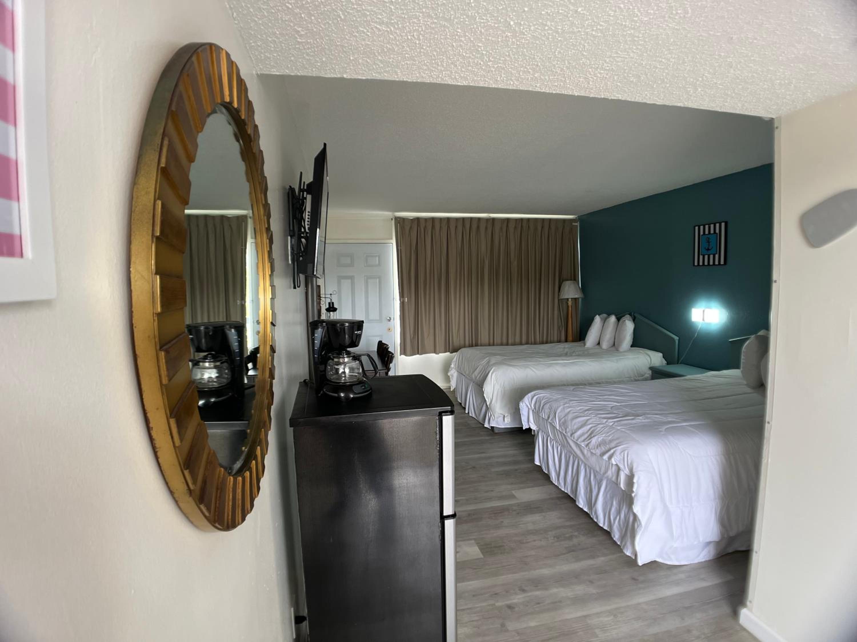 Double Room with Sea View - Photo 10