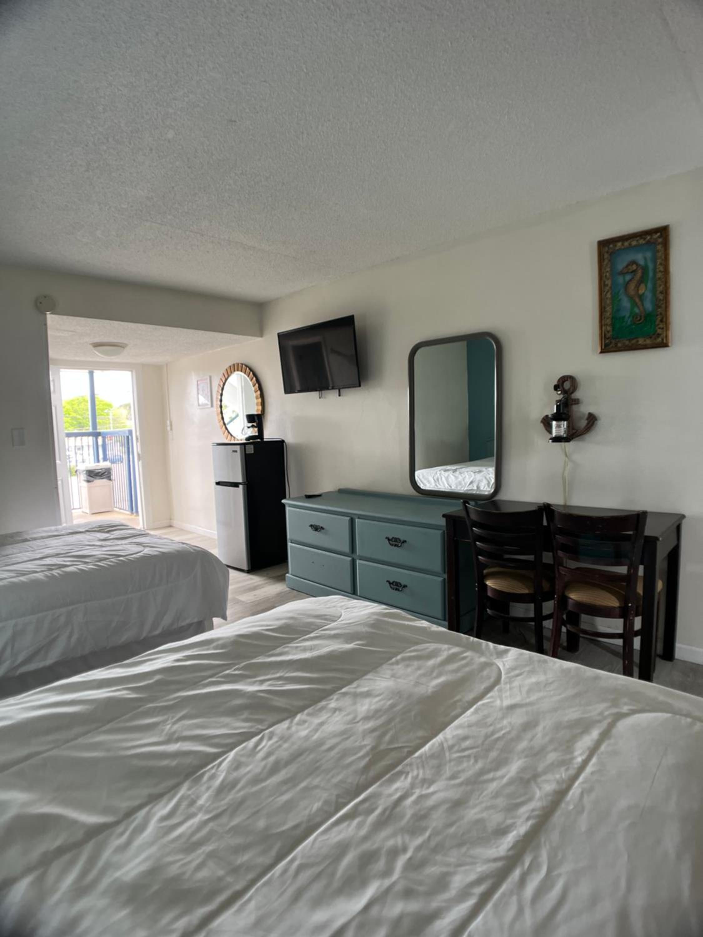 Double Room with Sea View - Photo 12