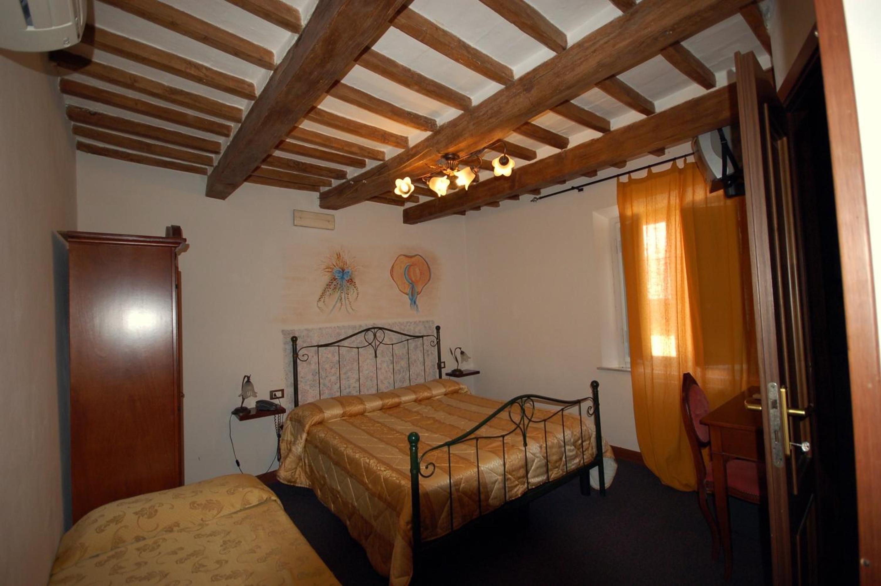Triple Room - Photo 3