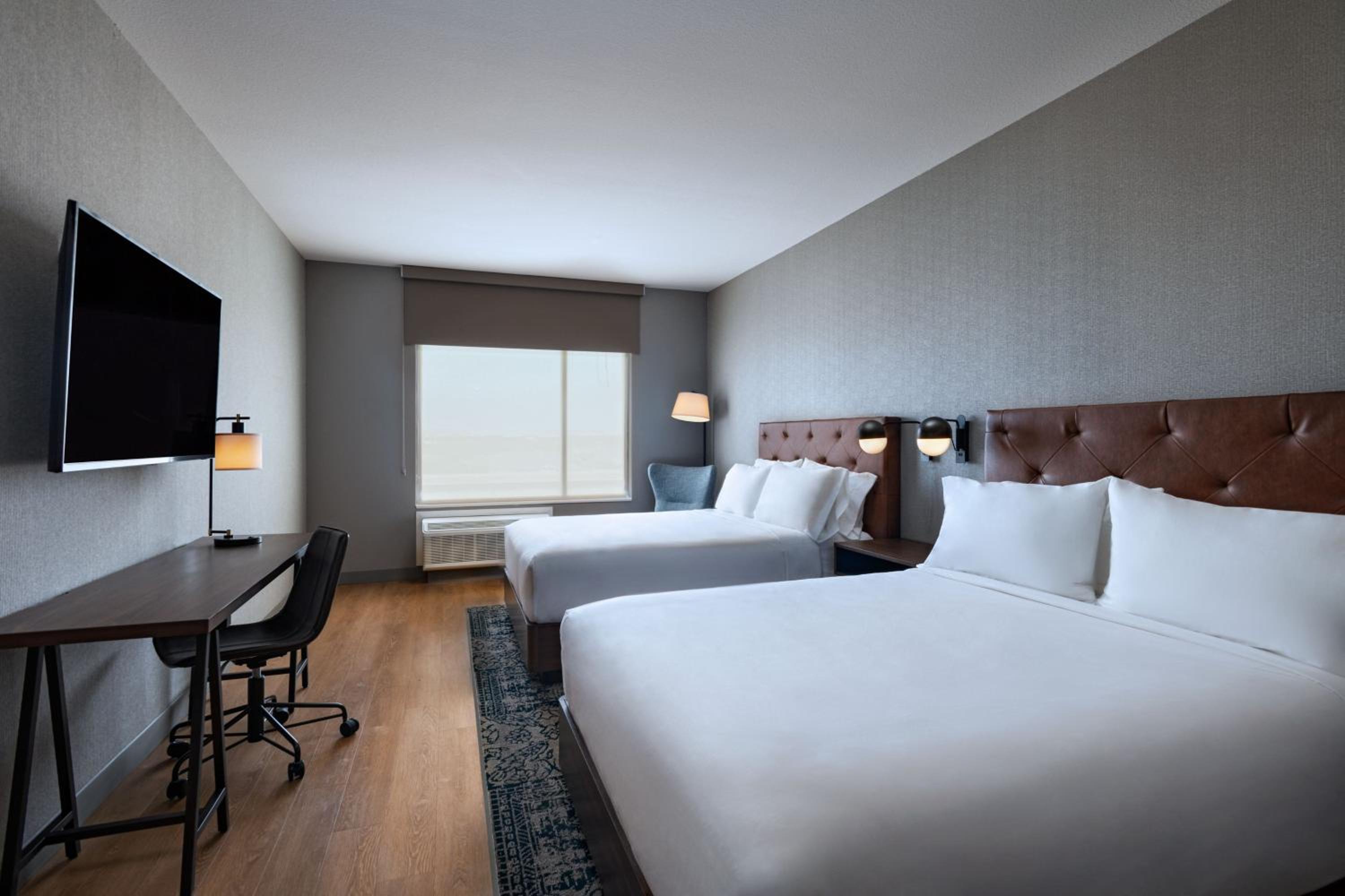 Standard Queen Room with Two Queen Beds - Photo 1