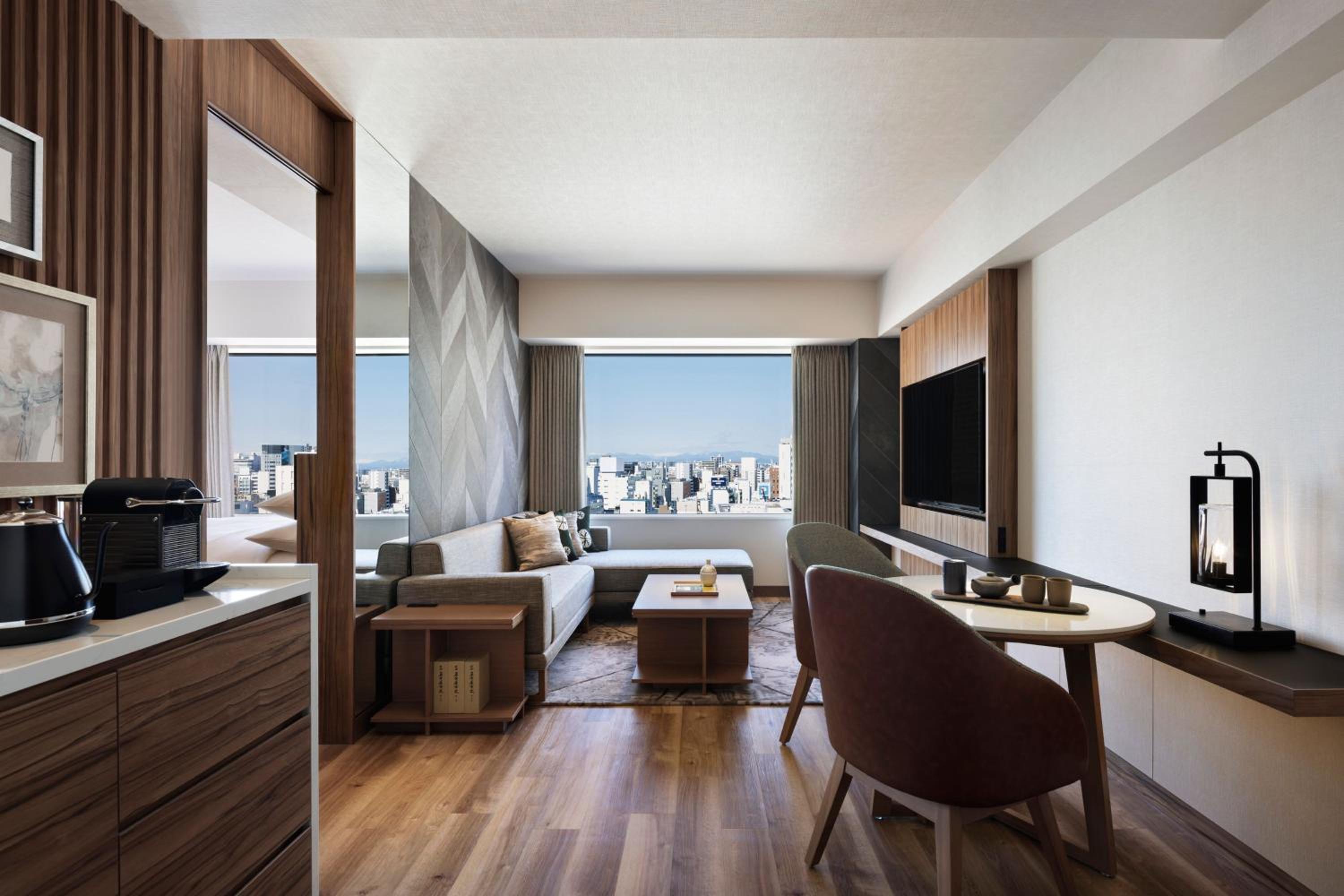 Courtyard Suite - Photo 1