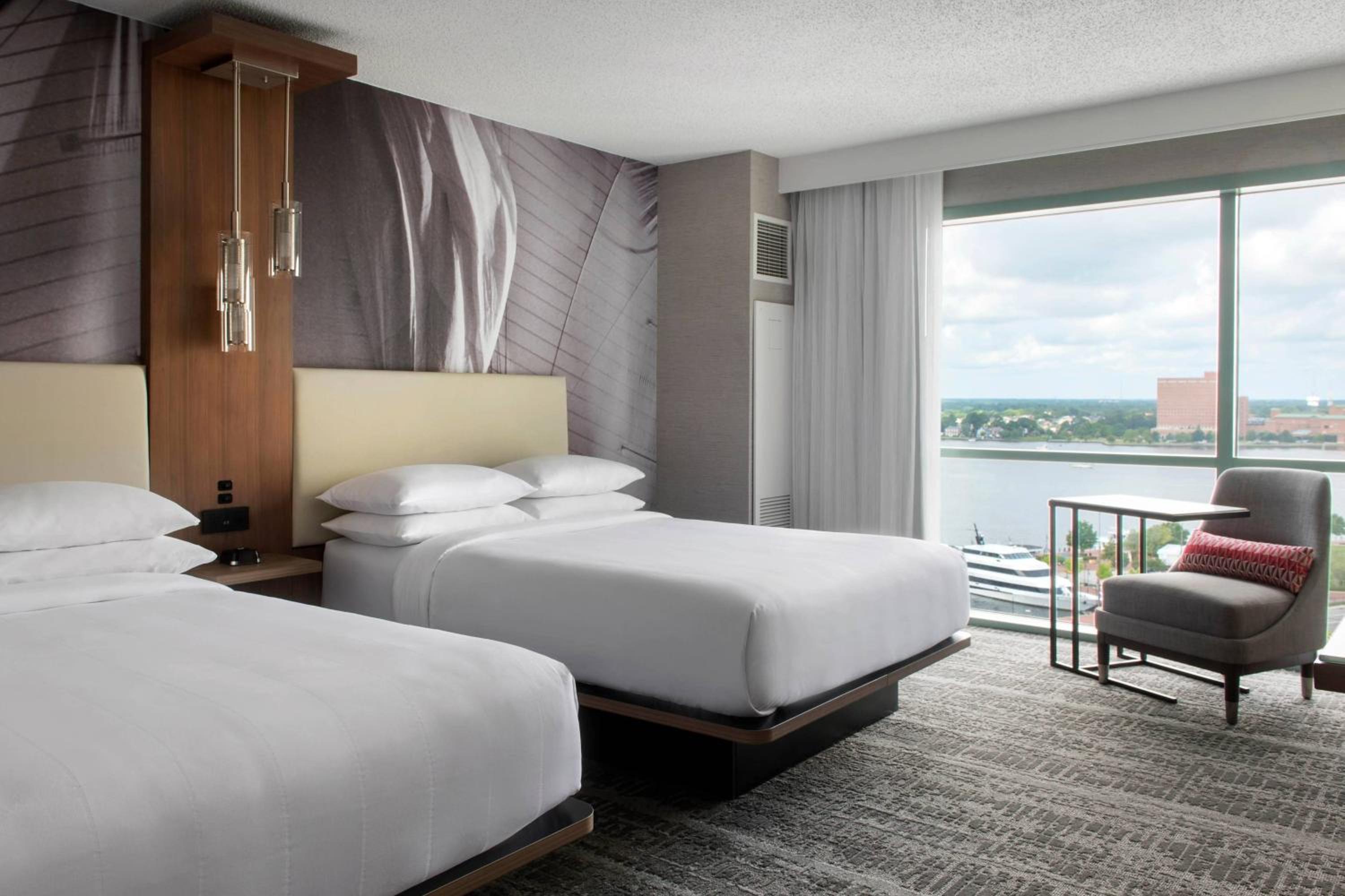 Concierge Level King Room - High Floor - Photo 8