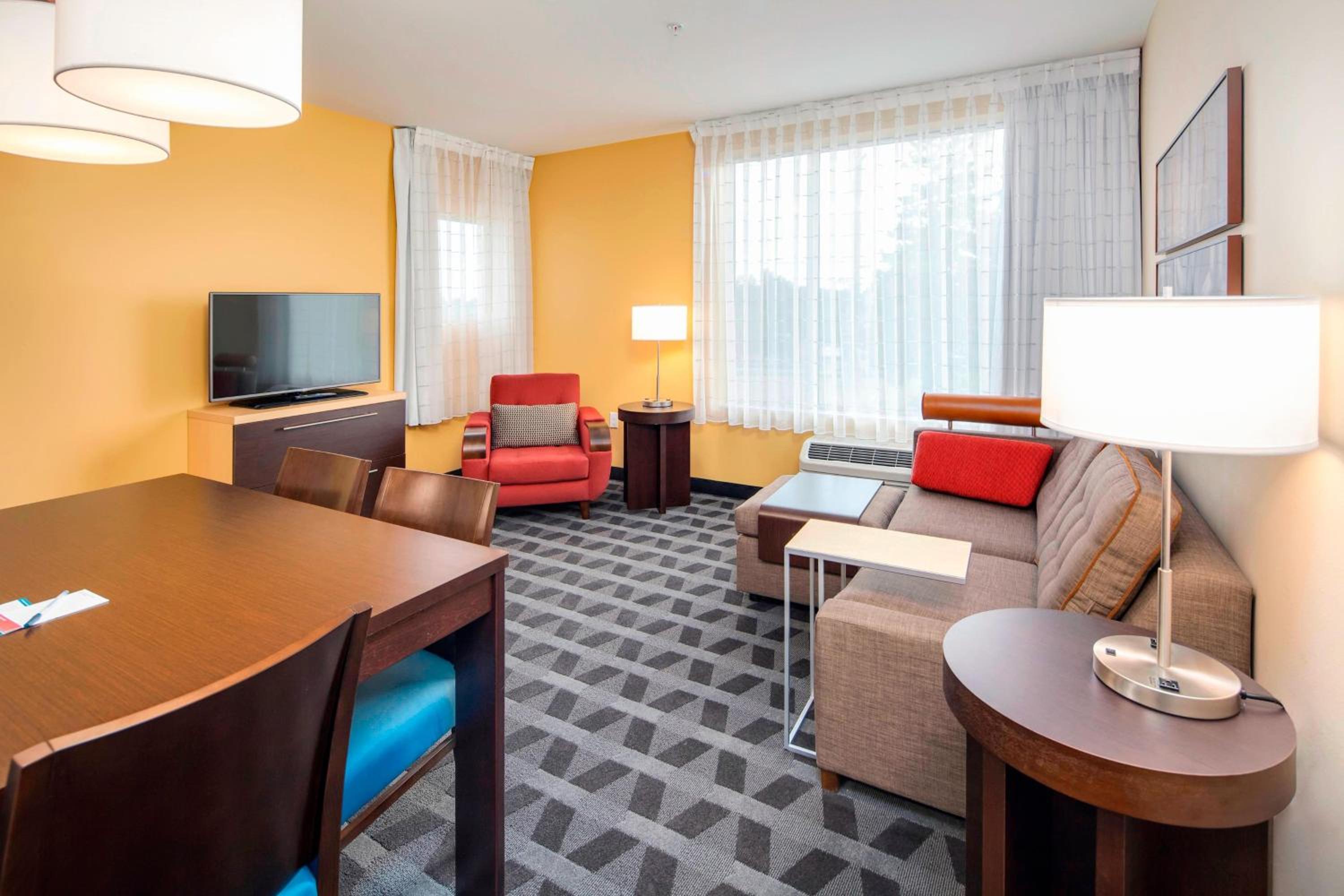 Two-Bedroom Suite photo 3