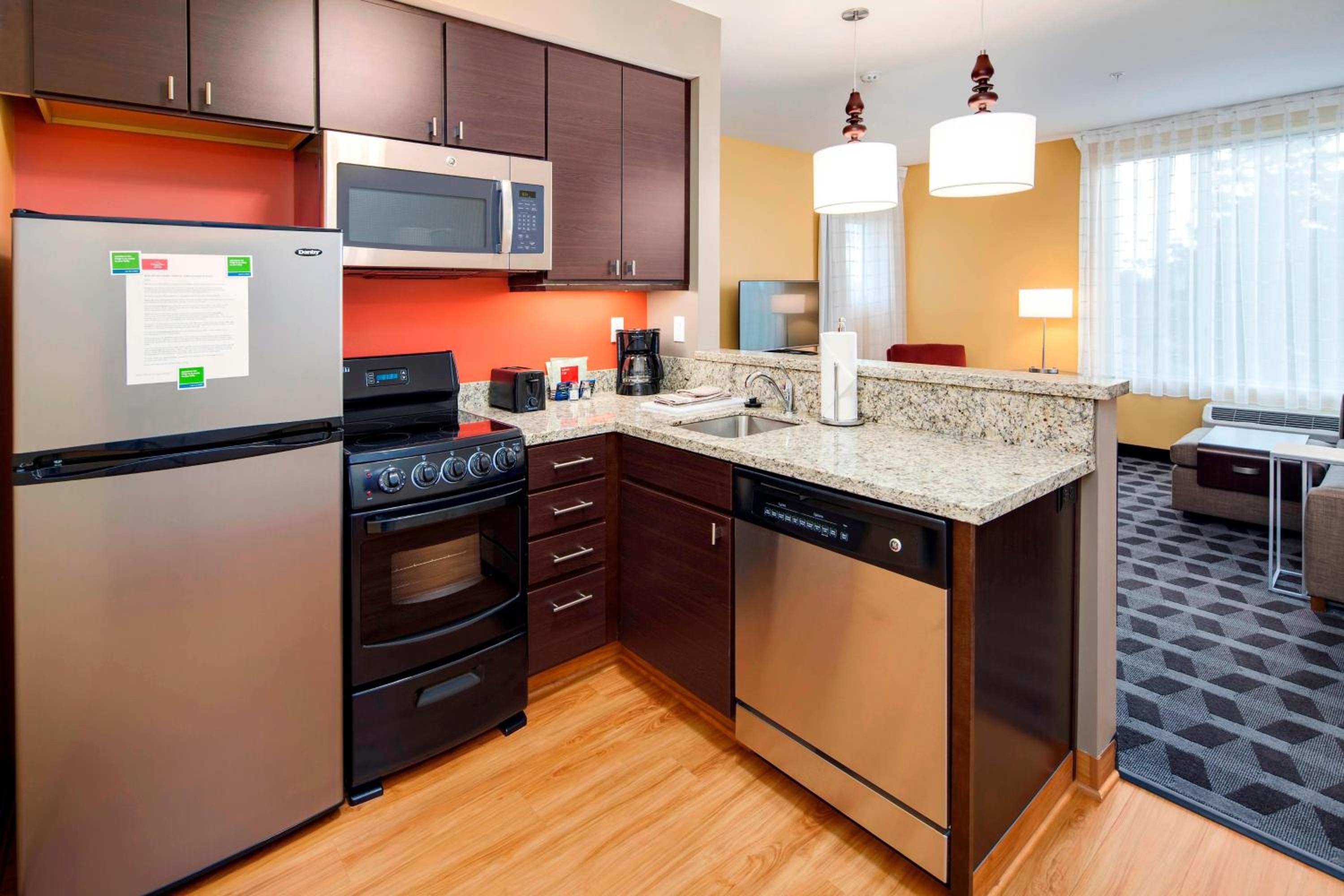 Two-Bedroom Suite photo 2