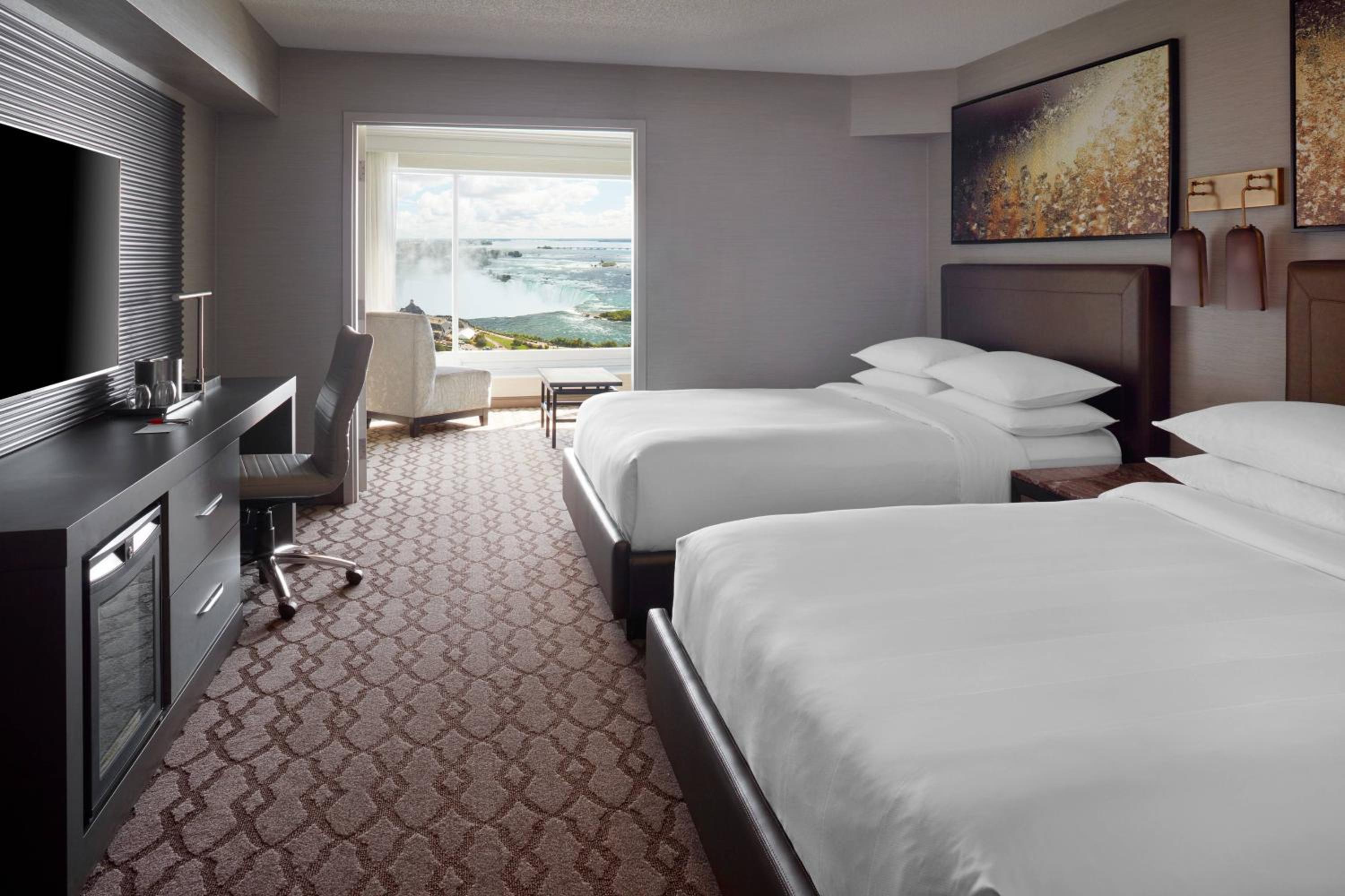 Executive Queen Suite