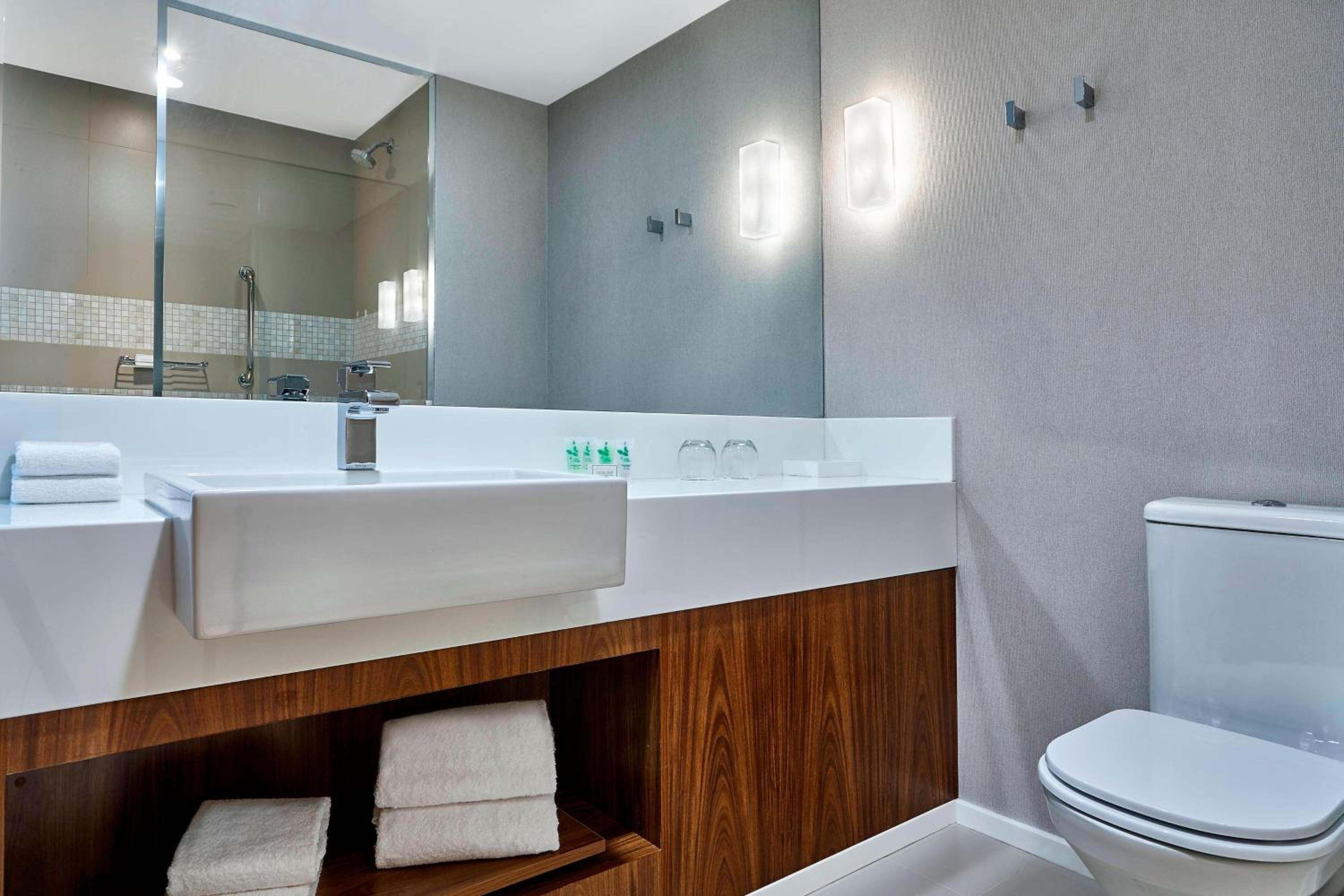 Available room