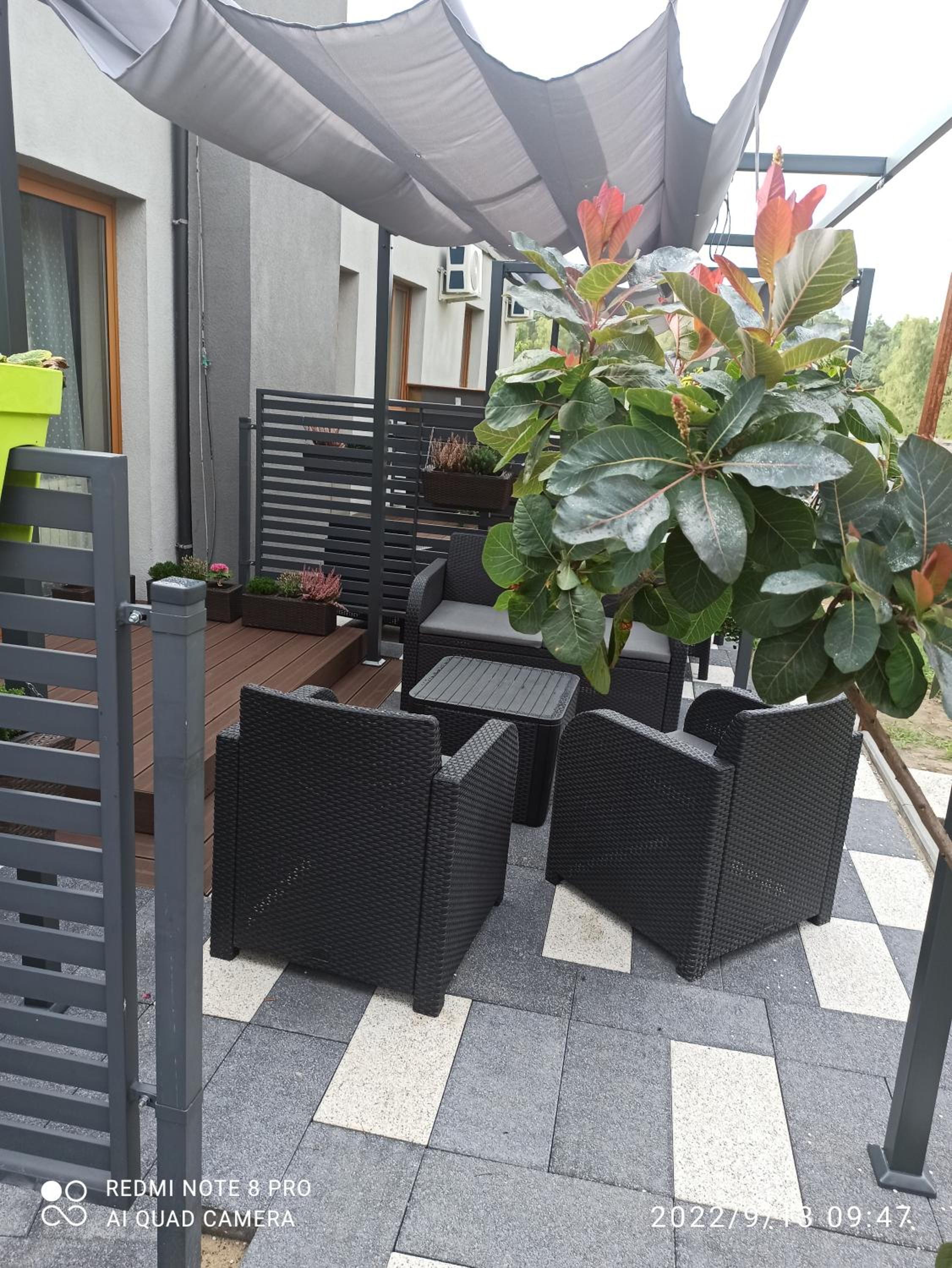 Studio Apartment with Kitchenette and Terrace - Photo 25