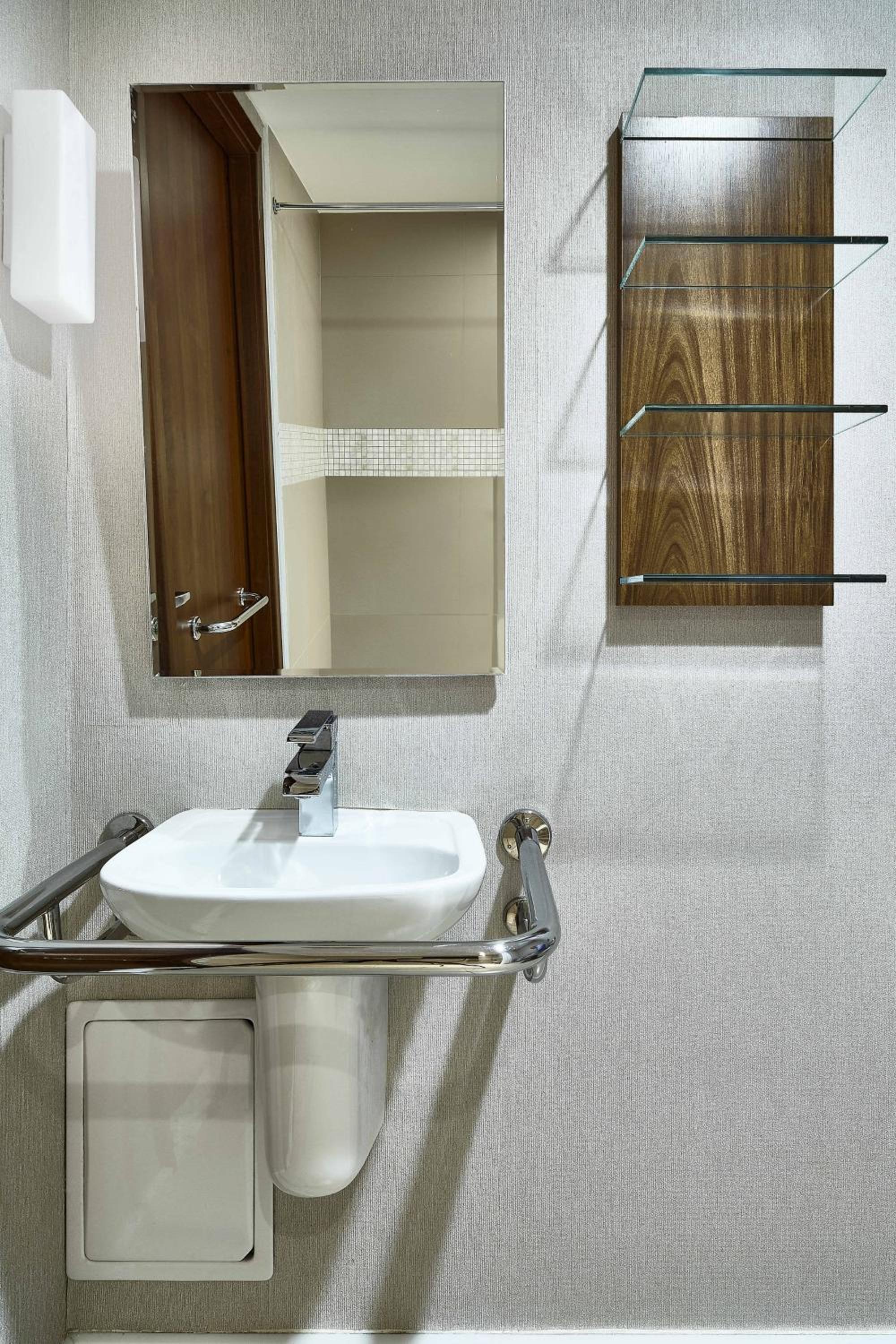 Available room
