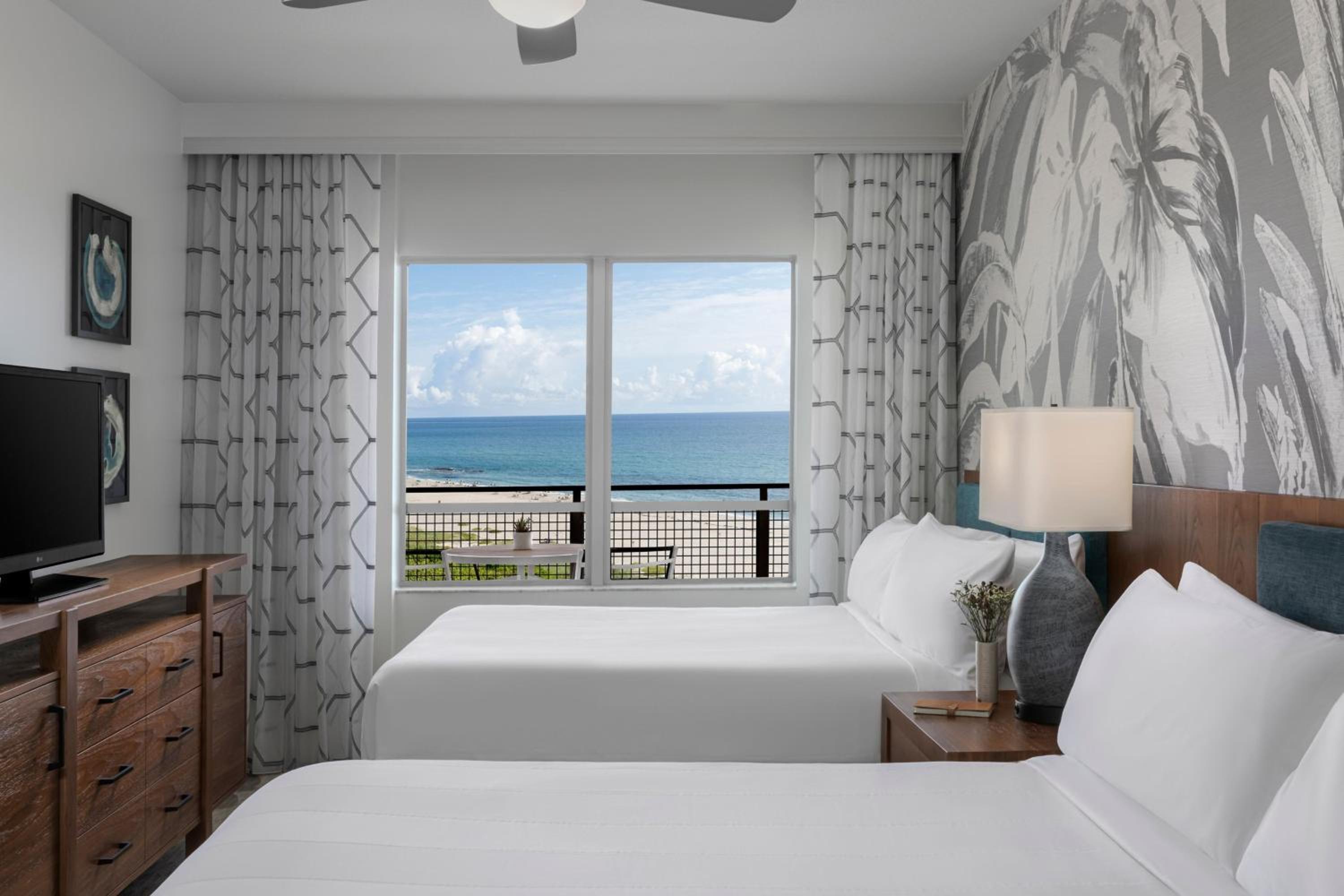 Two-Bedroom Oceanfront Villa with One King Bed, Two Queen Beds, Sofa Bed and Balcony - Photo 8