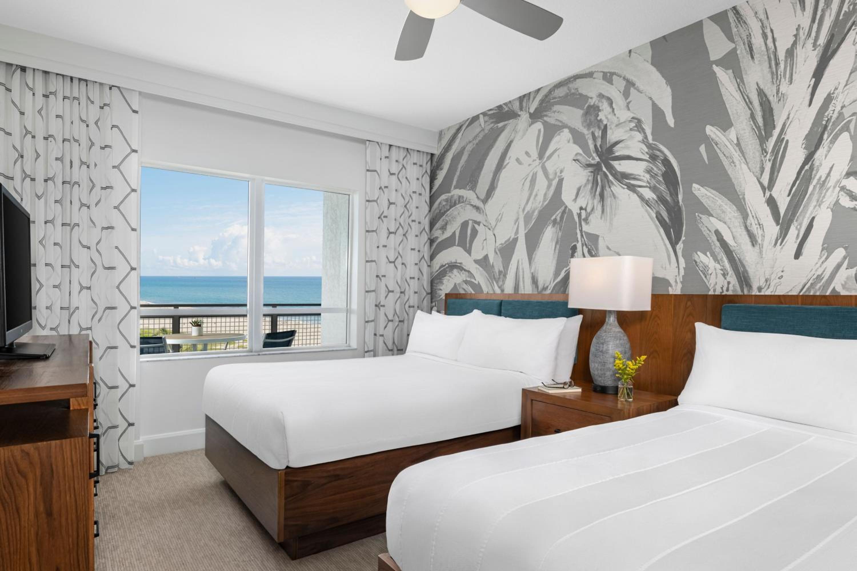 Two-Bedroom Villa with Ocean View - Photo 9