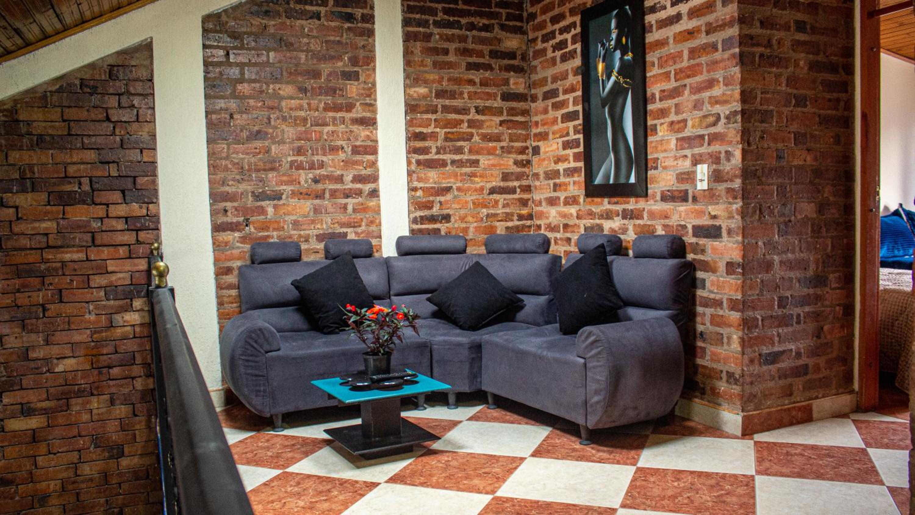 Three-Bedroom House photo 1