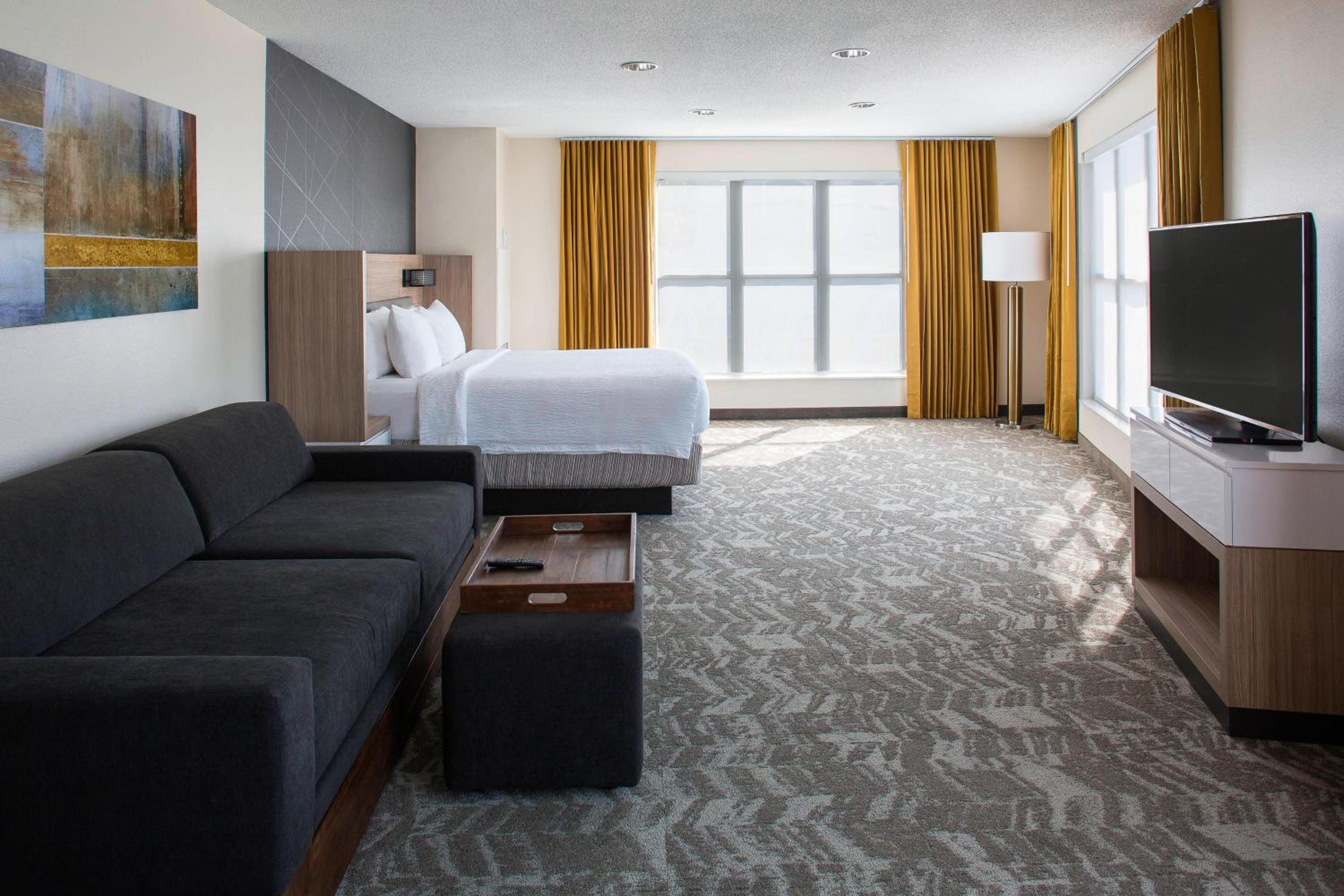 Two-Bedroom Executive Suite - Photo 1