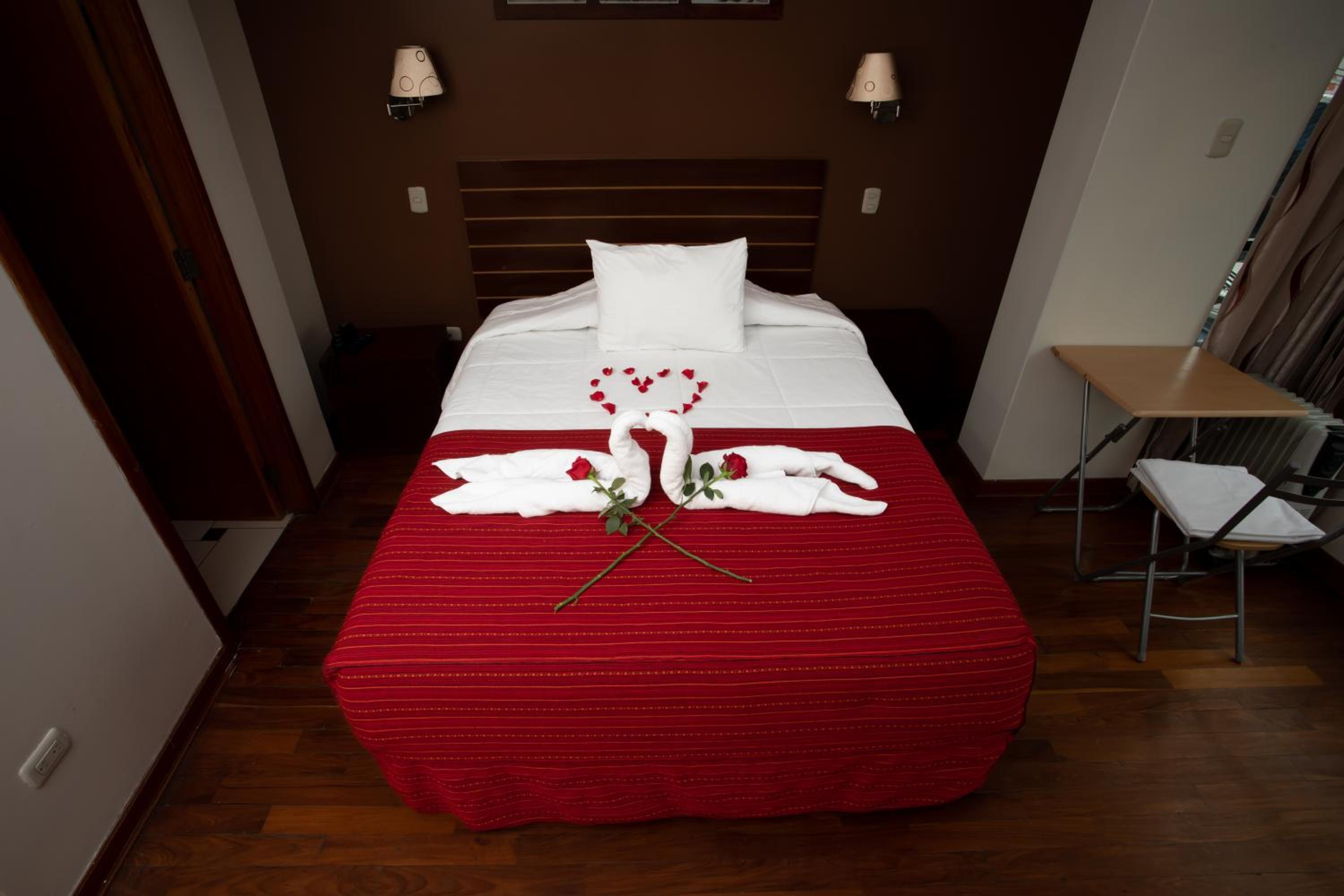 Double Room - Photo 7