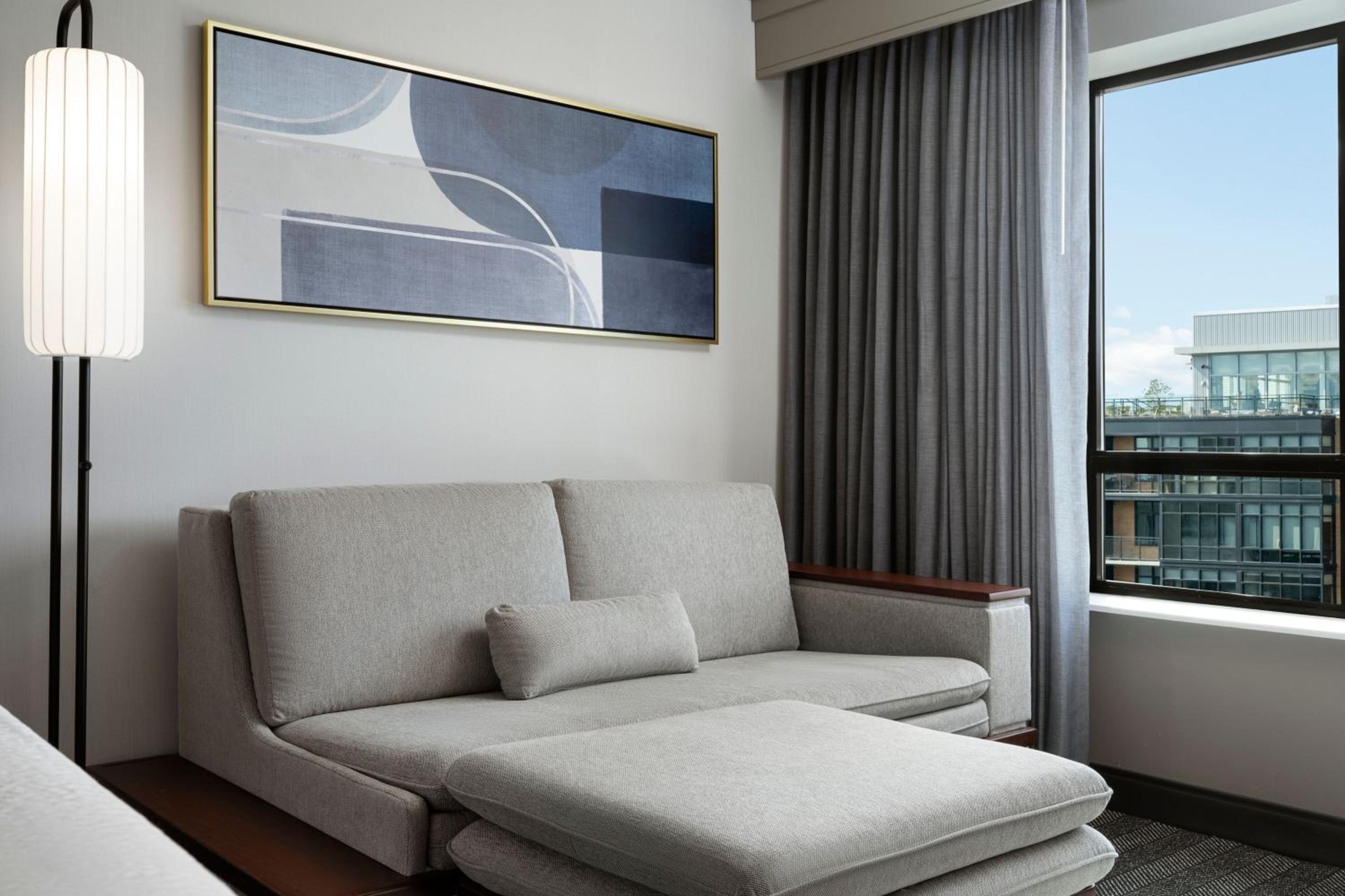 King Room with Sofa Bed - Photo 6