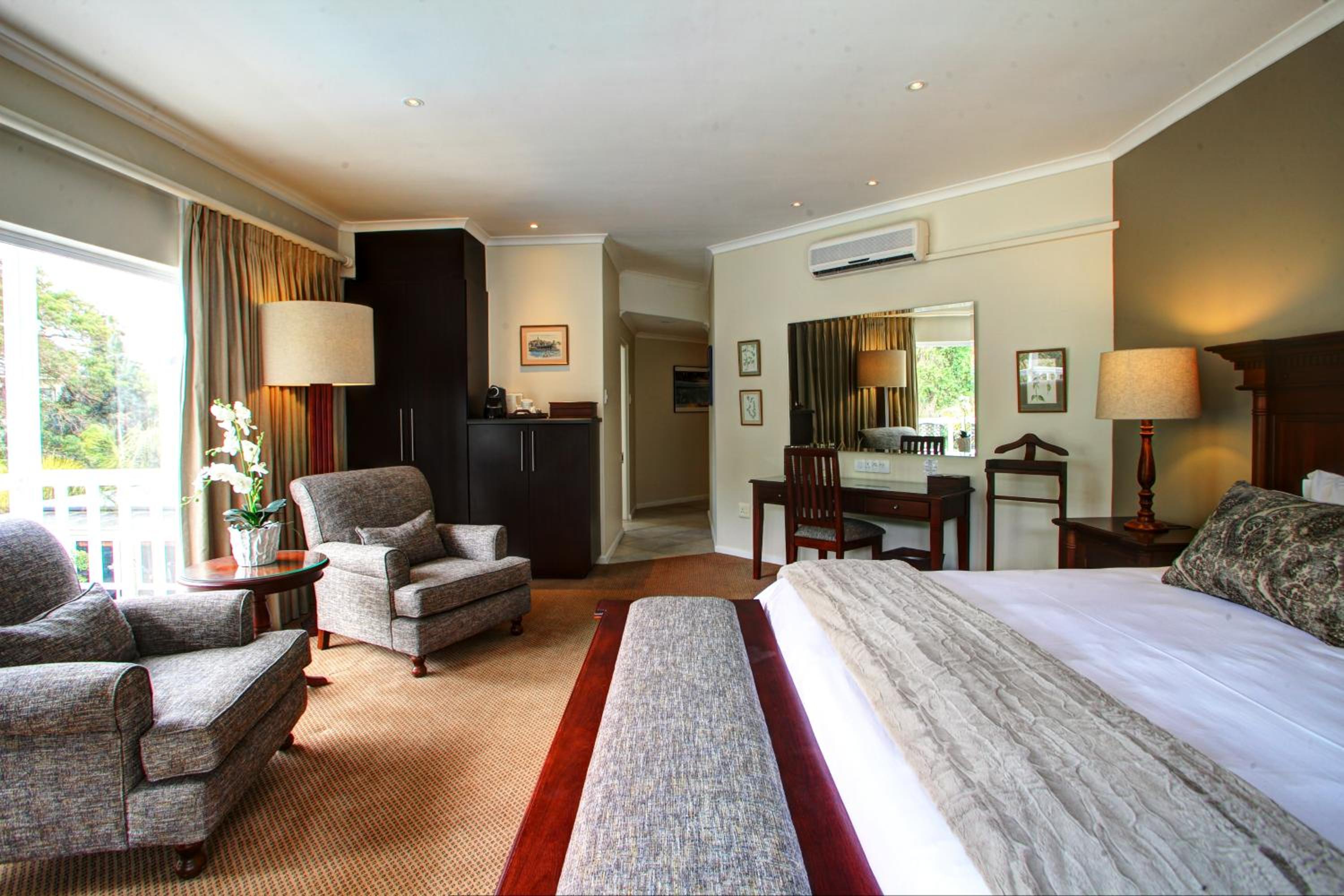 Superior Suite 10 - Photo 4
