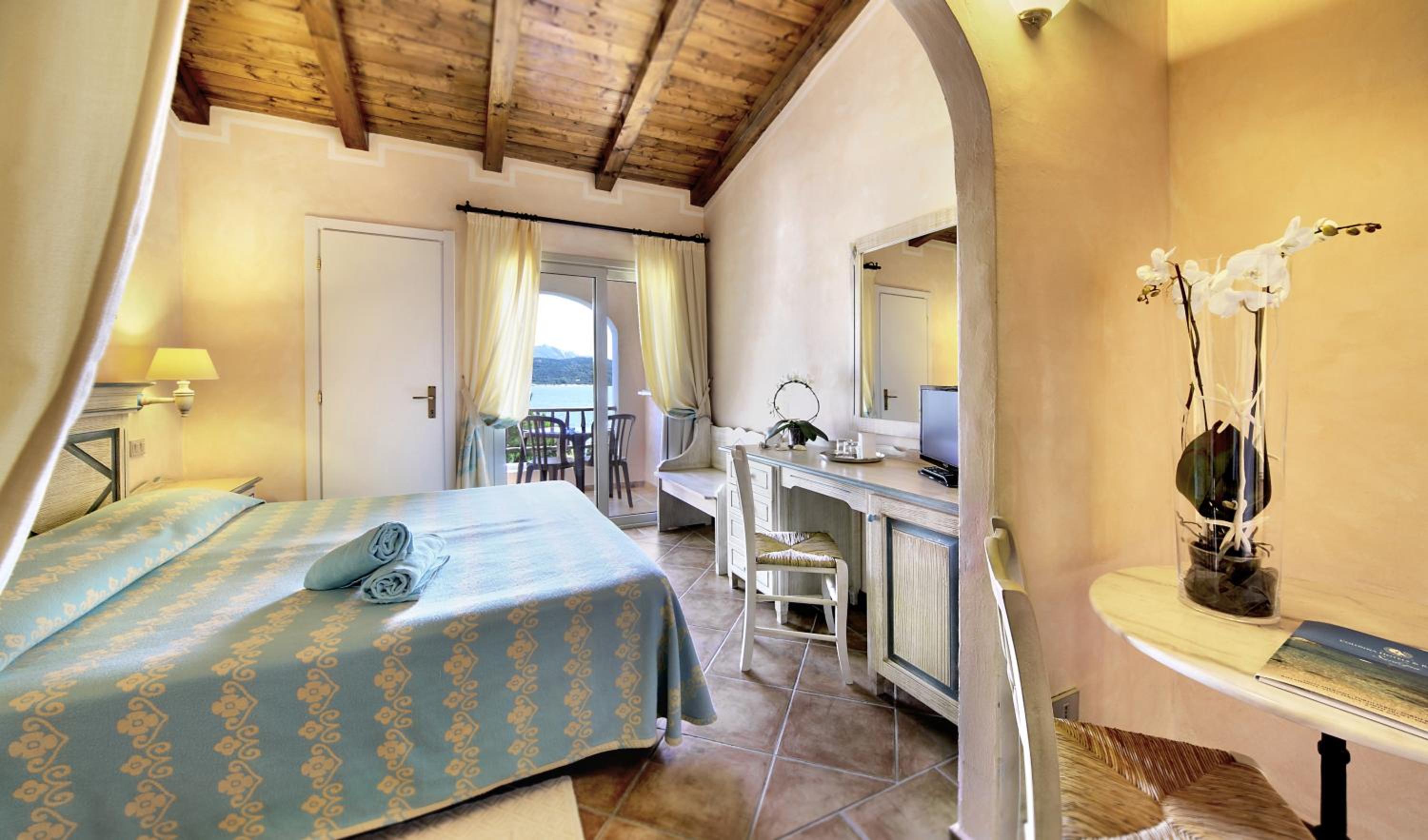 Superior Double or Twin Room - Photo 1