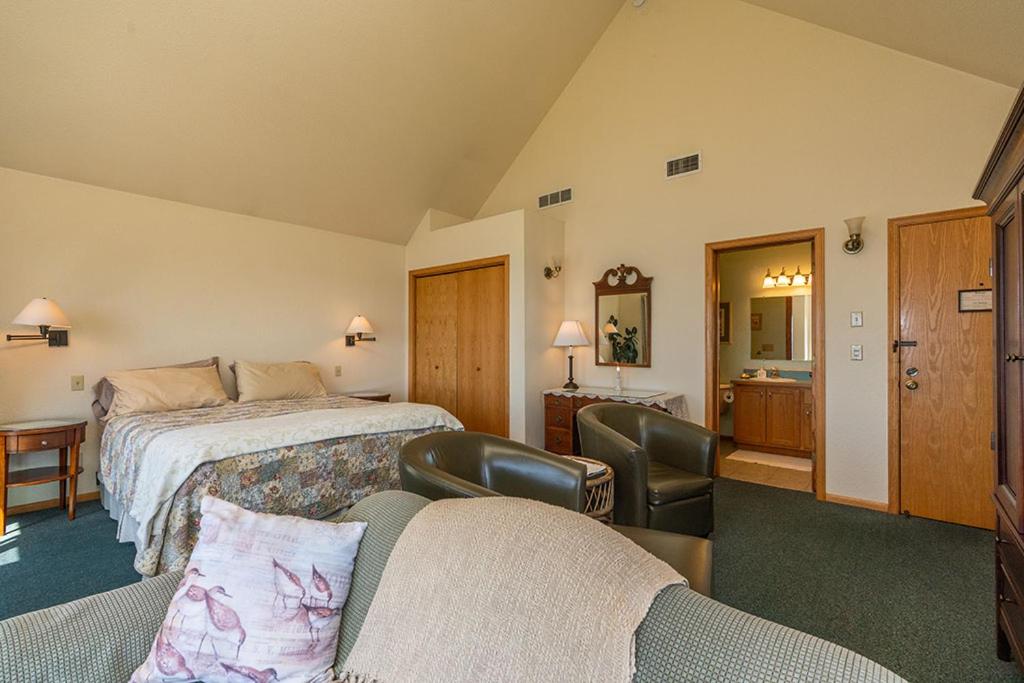 King Suite with Ocean View photo 1