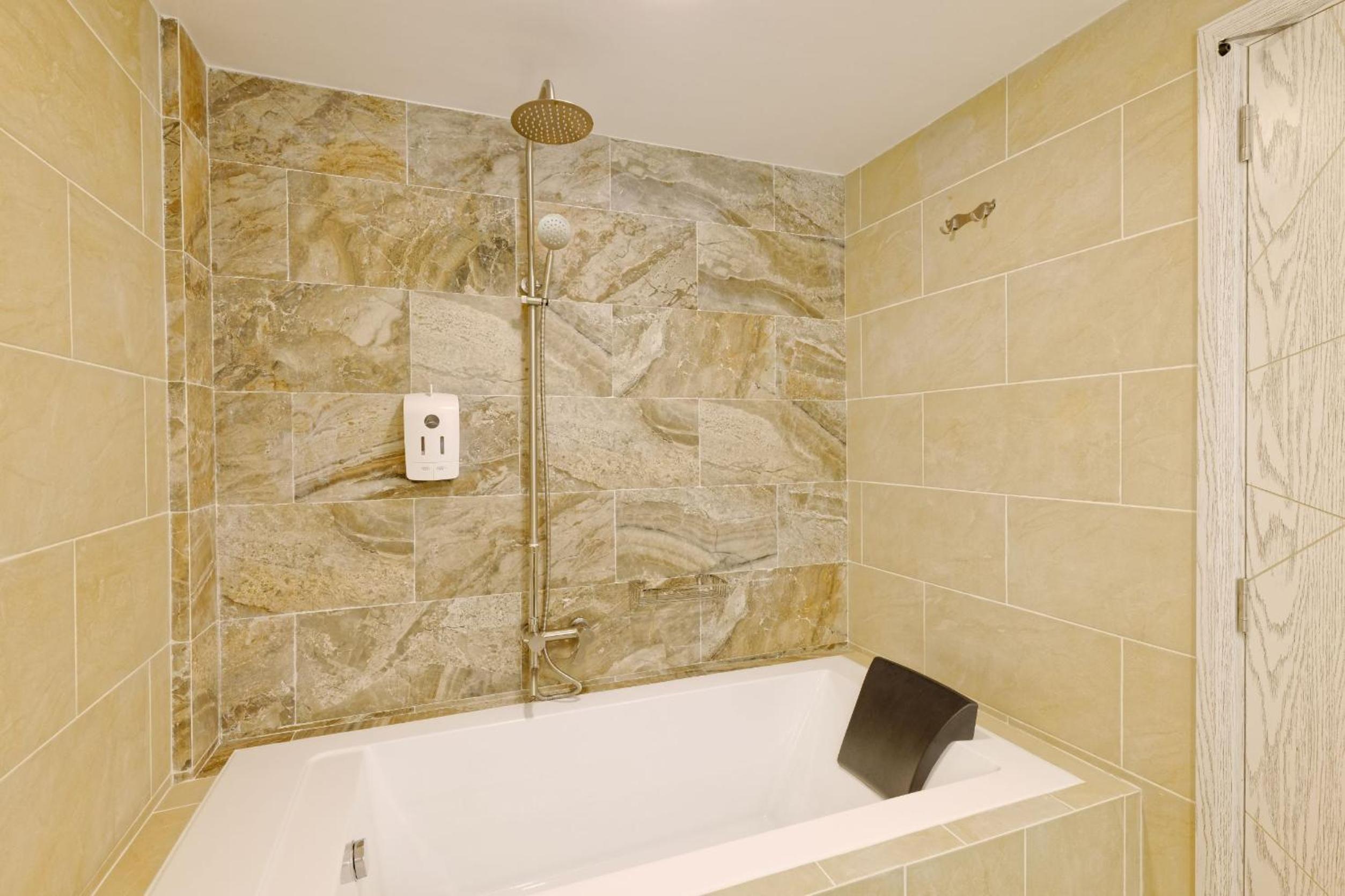 Family Suite photo 3