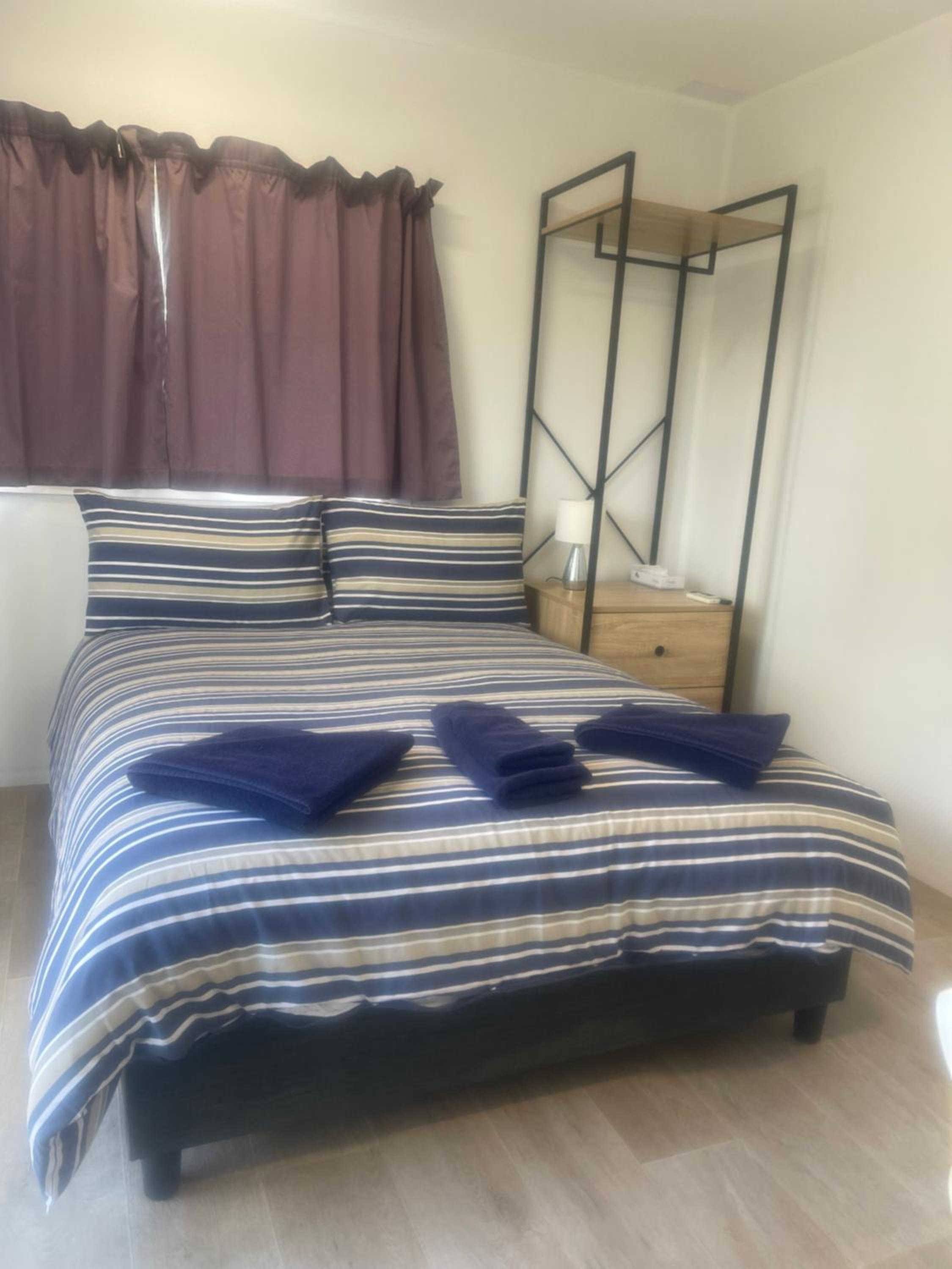 Double Room with Private Bathroom - Photo 3