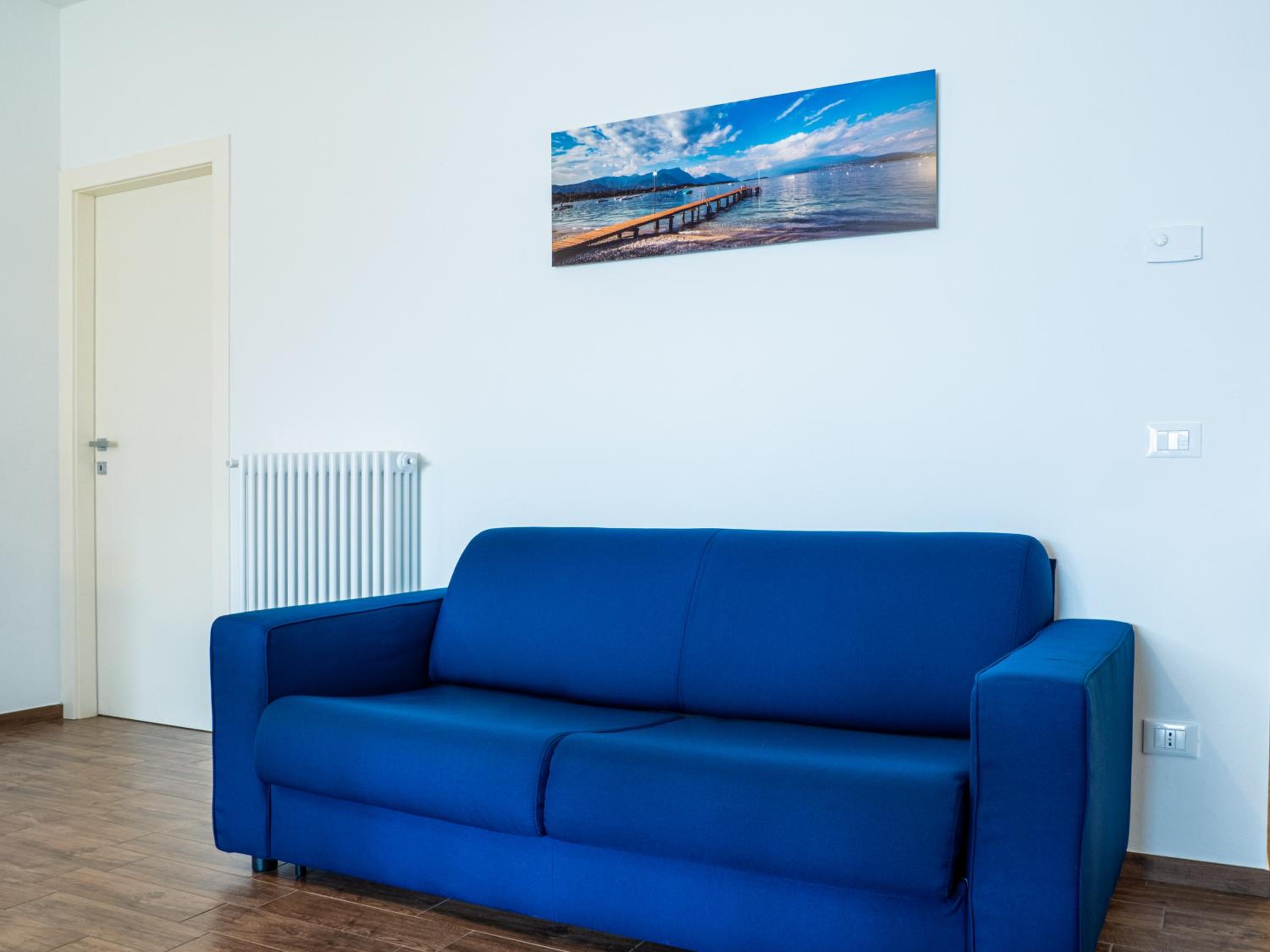 Apartment with Lake View