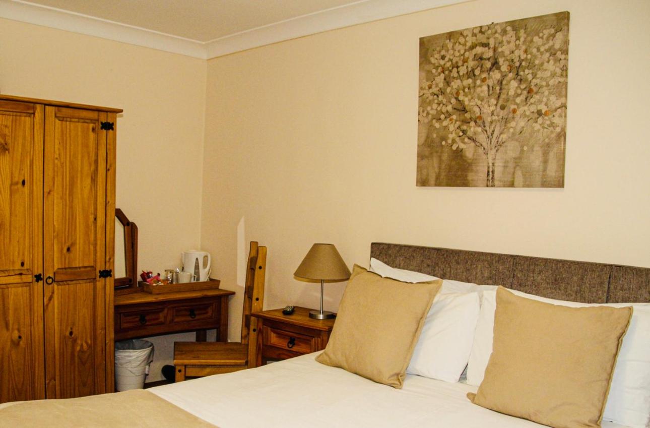 Double Room - Photo 2