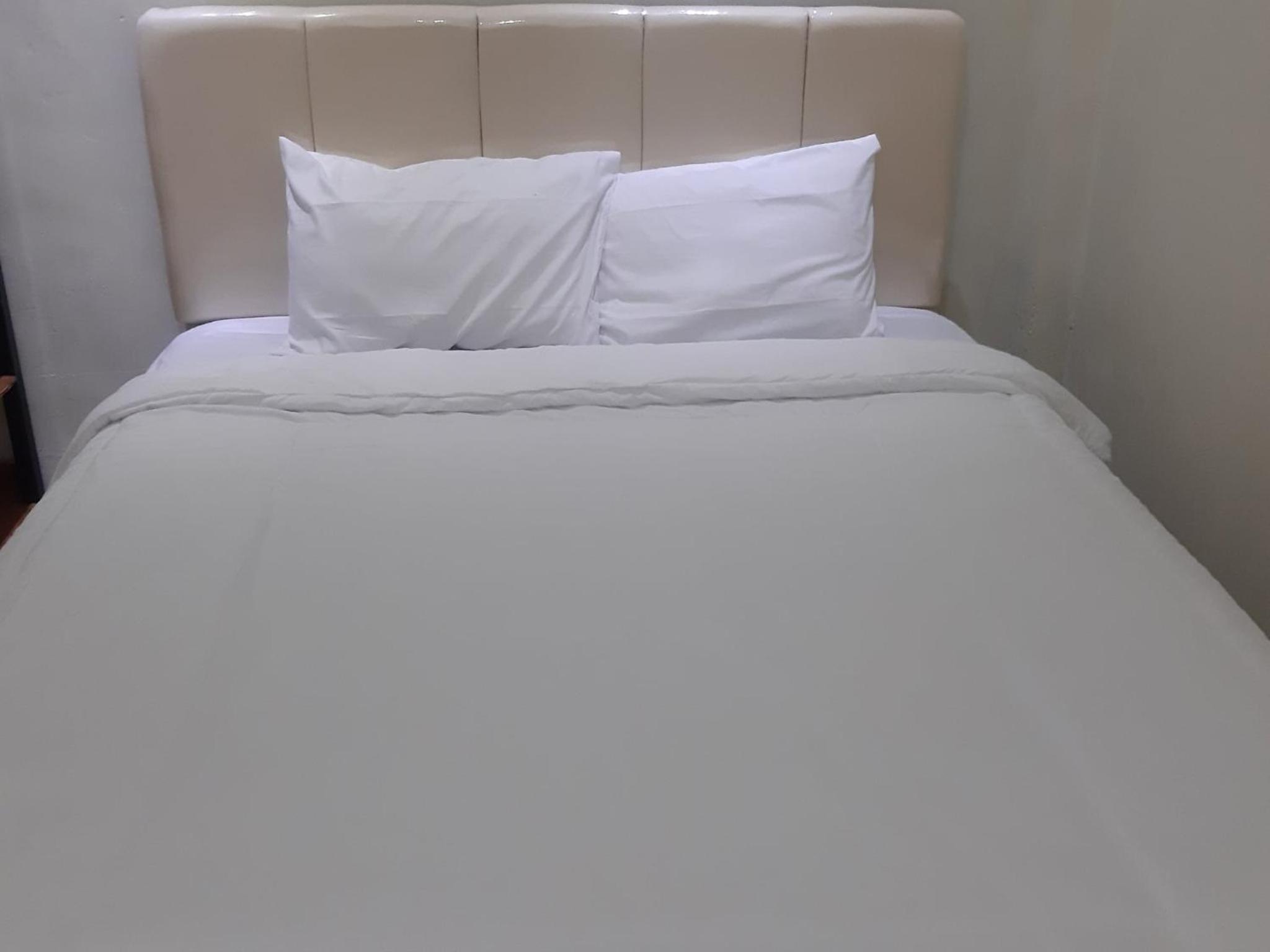 Double Room - Photo 17