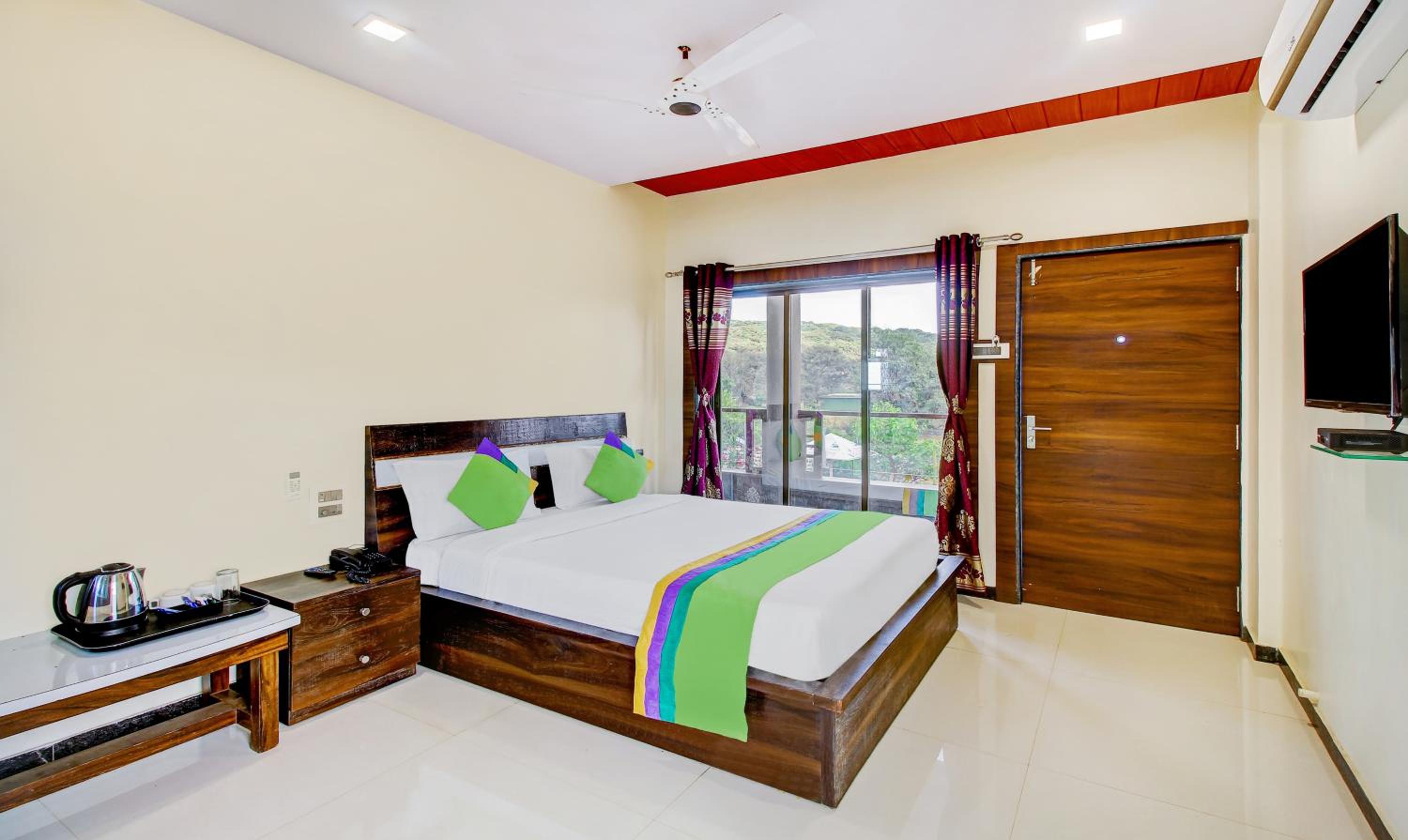 Deluxe Double Room photo 2