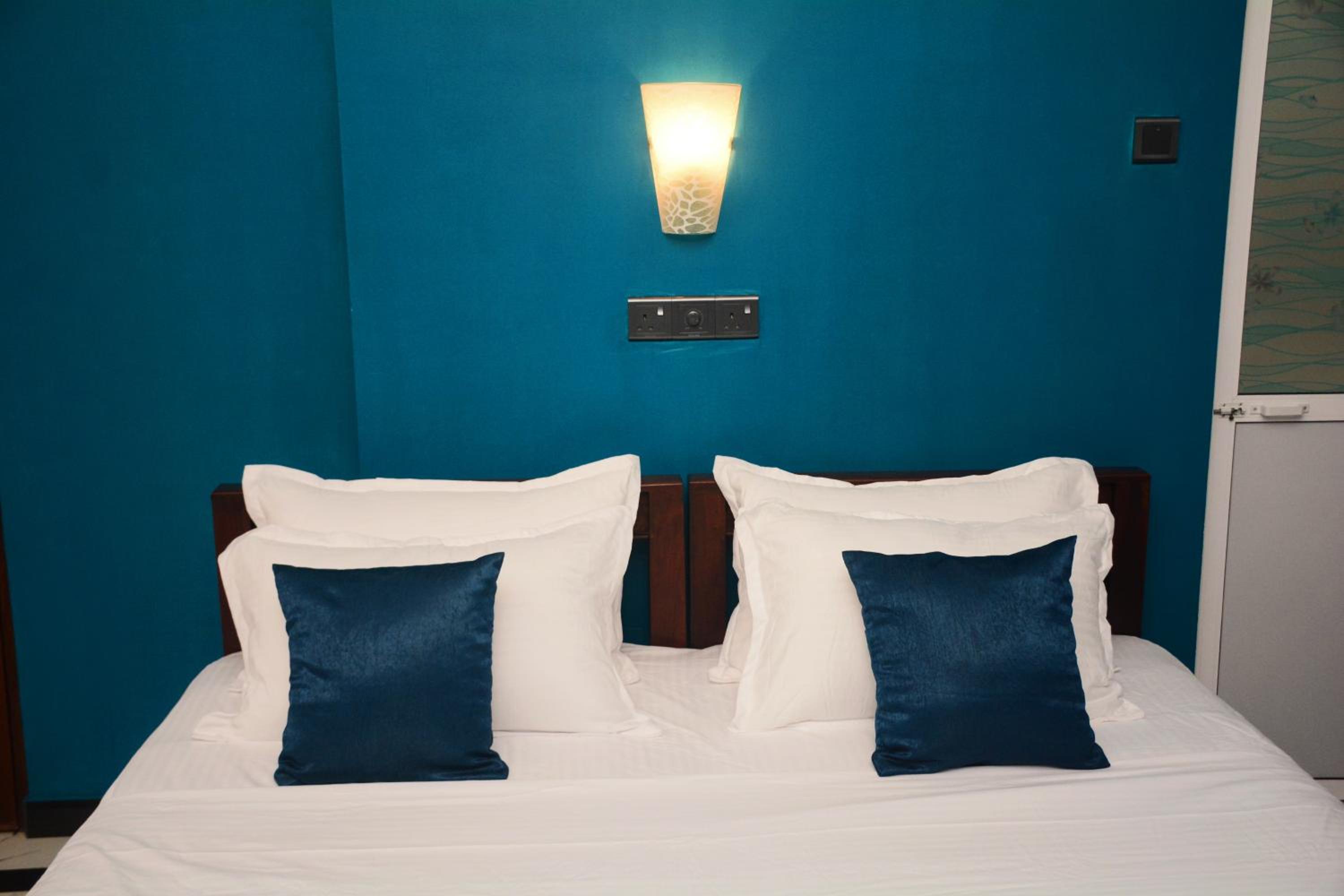 Double or Twin Room photo 2