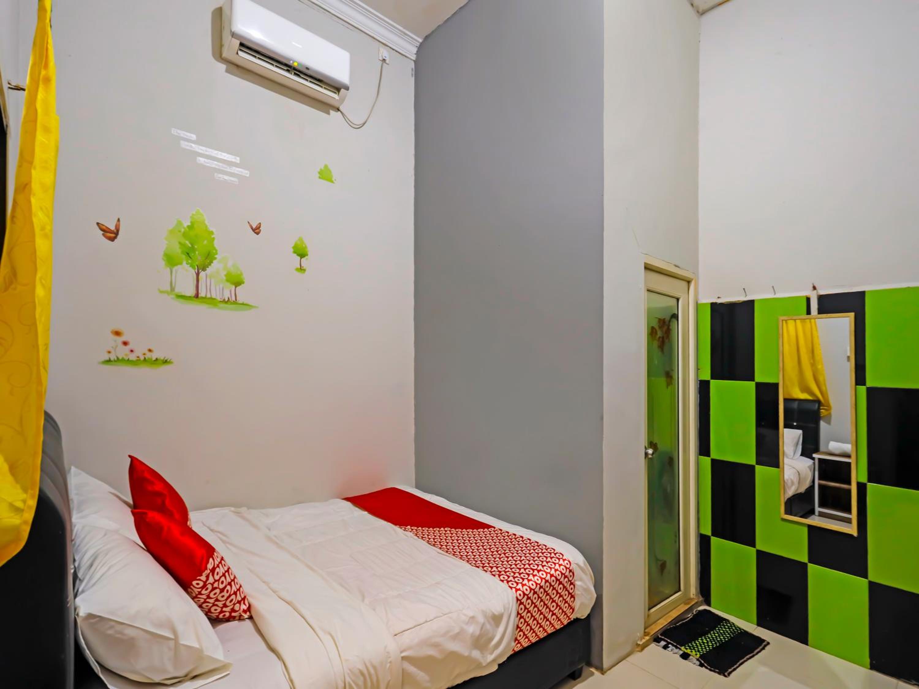 Deluxe Double Room - Photo 16
