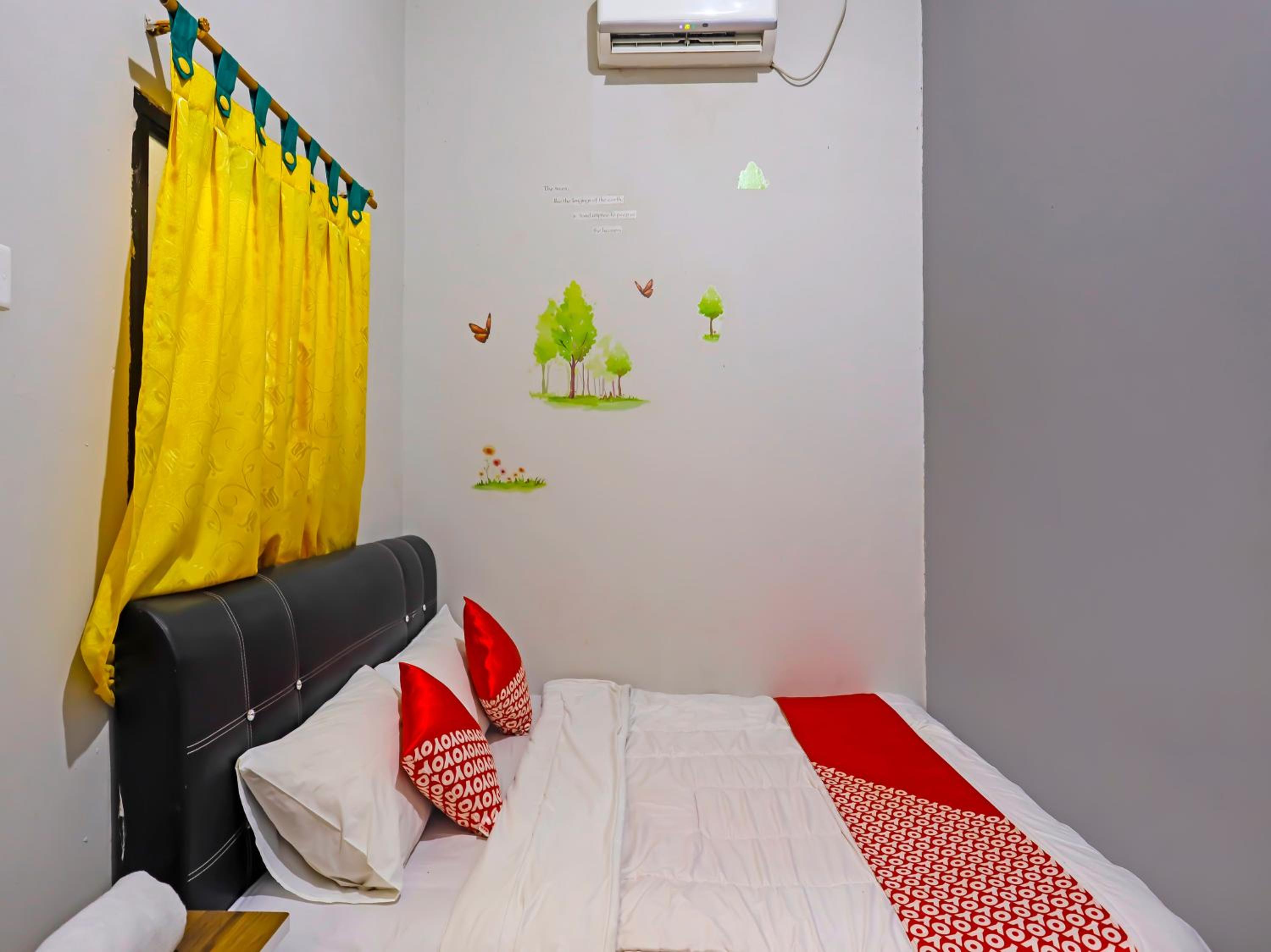 Deluxe Double Room - Photo 14