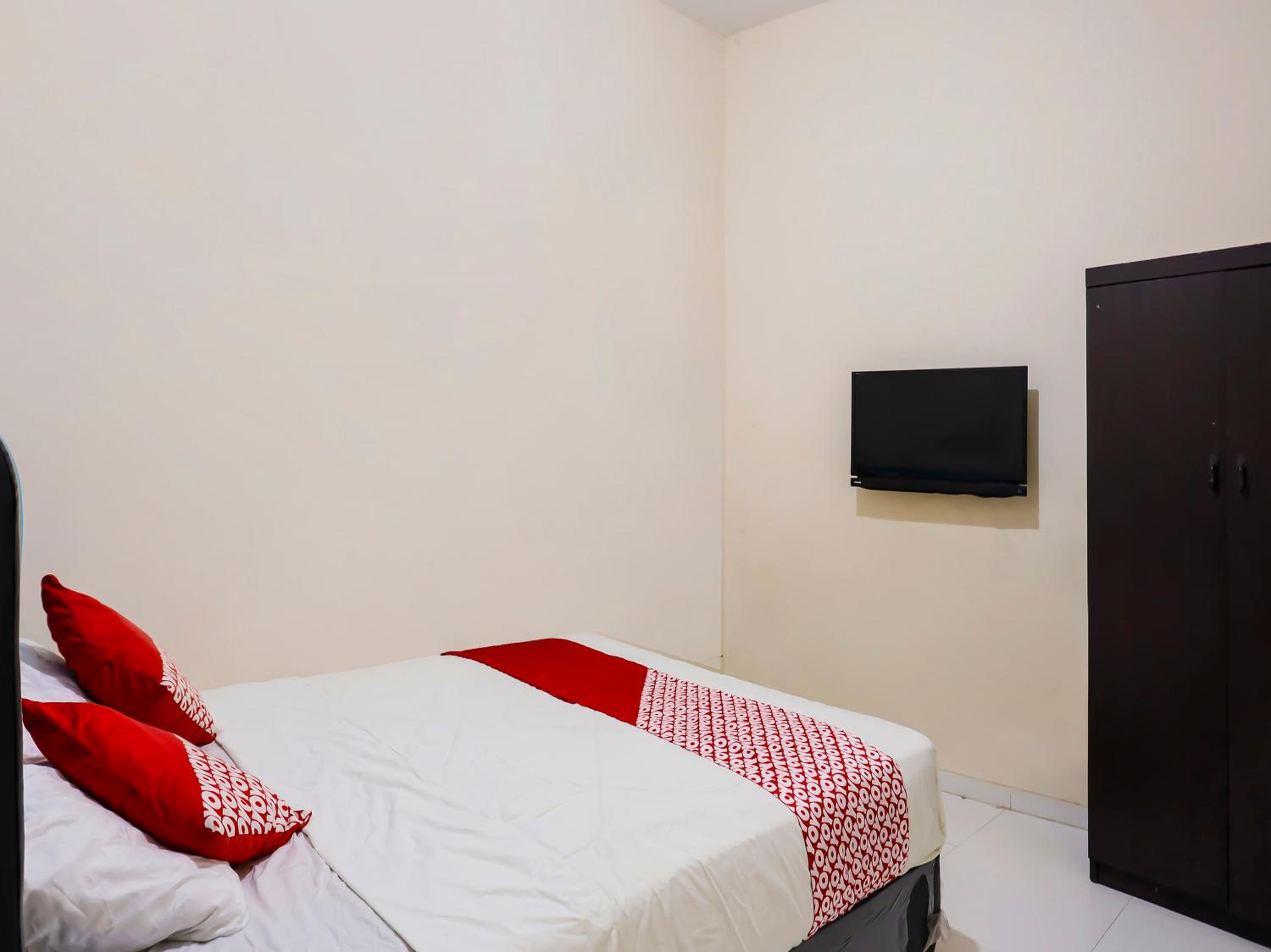 Deluxe Double Room - Photo 10