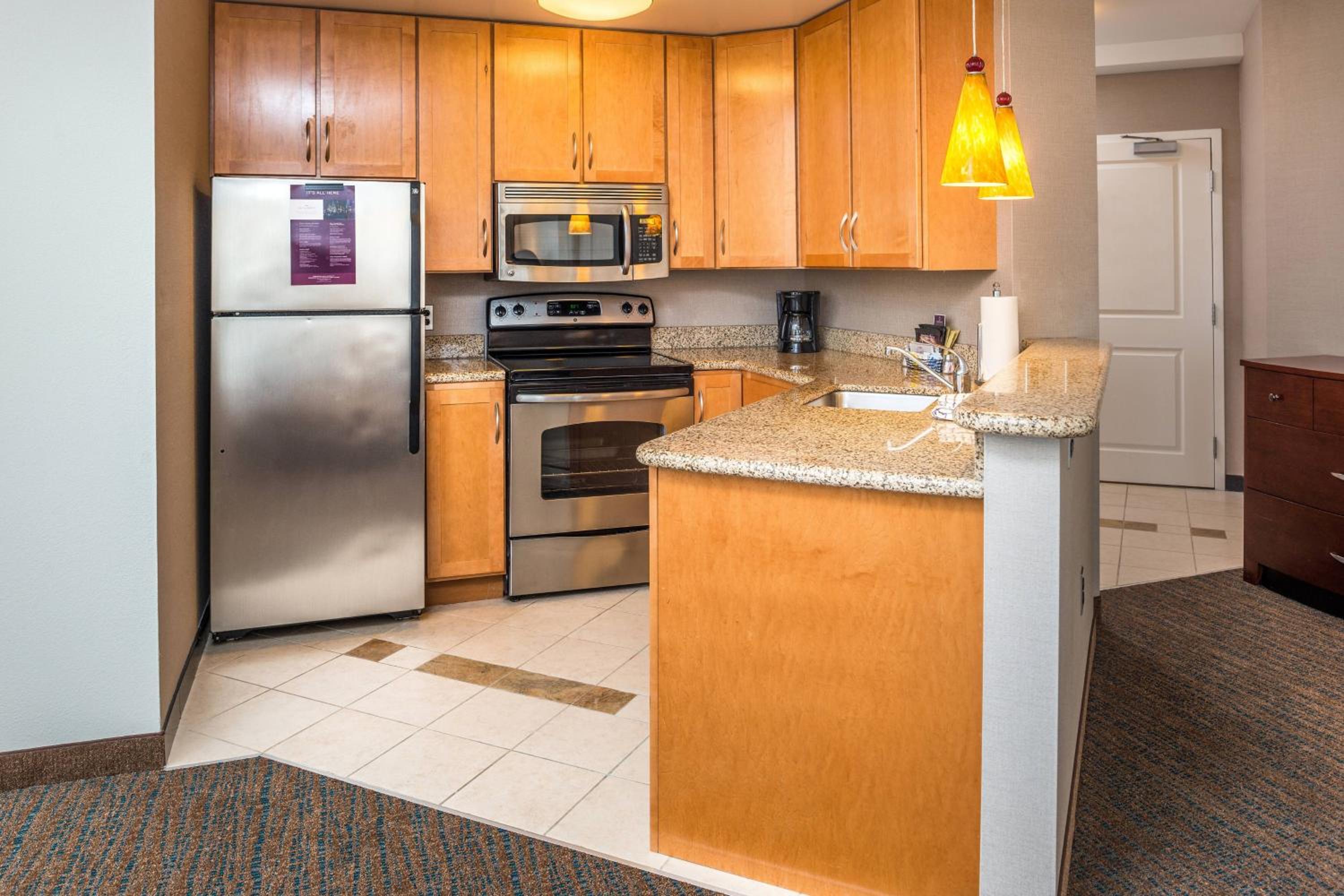 Executive Suite - Photo 7