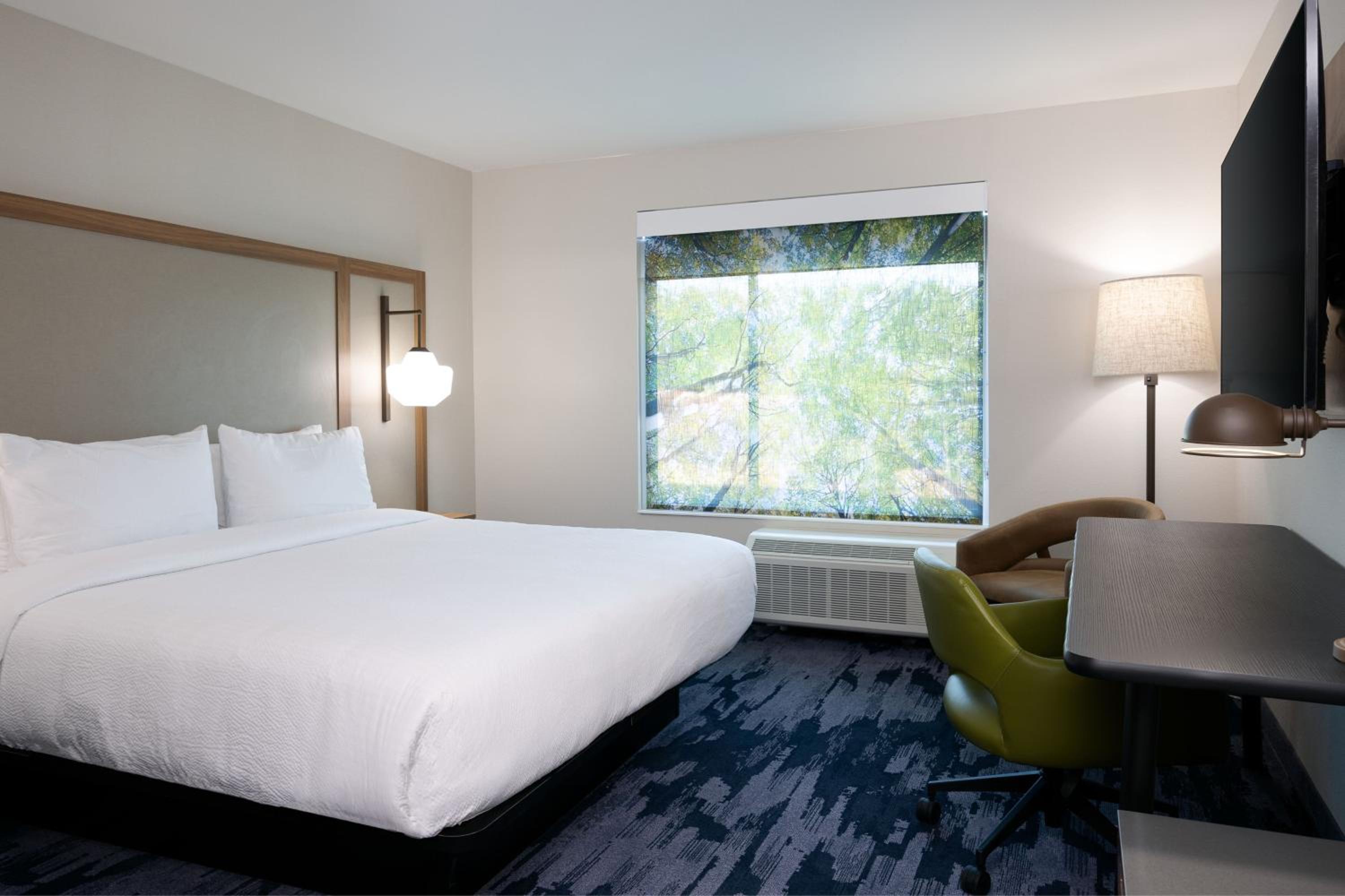 Standard King Room - Photo 1