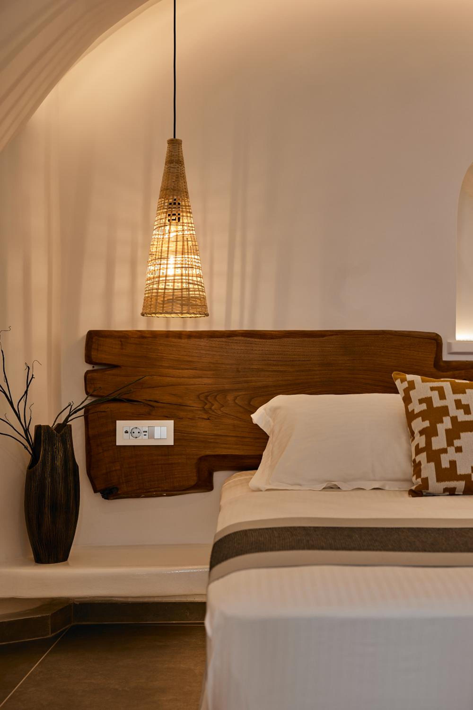 Junior Suite with Outdoor Heated Jetted Tub - Photo 10