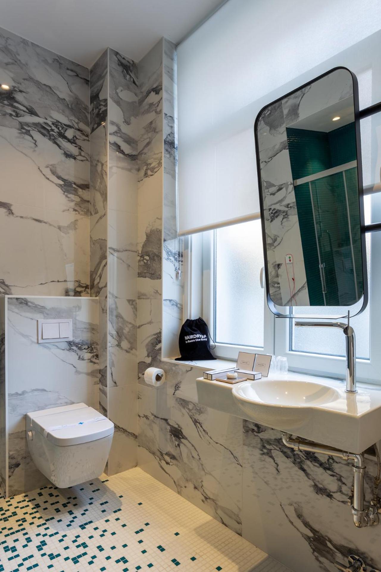 Double or Twin Room with Terrace photo 3