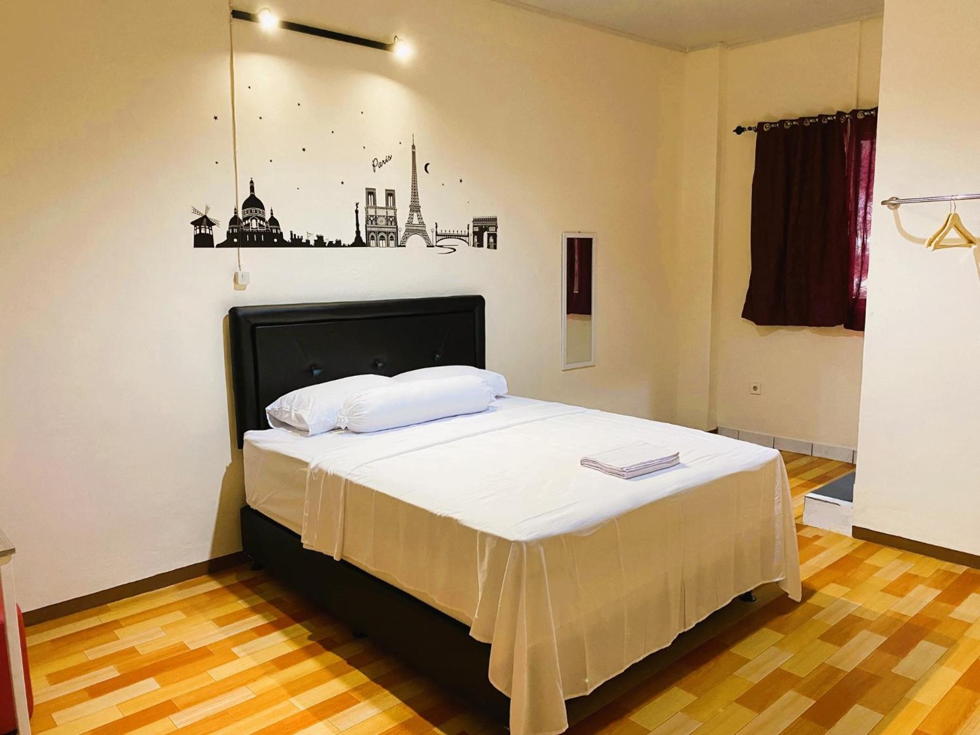 Deluxe Queen Room - Photo 3