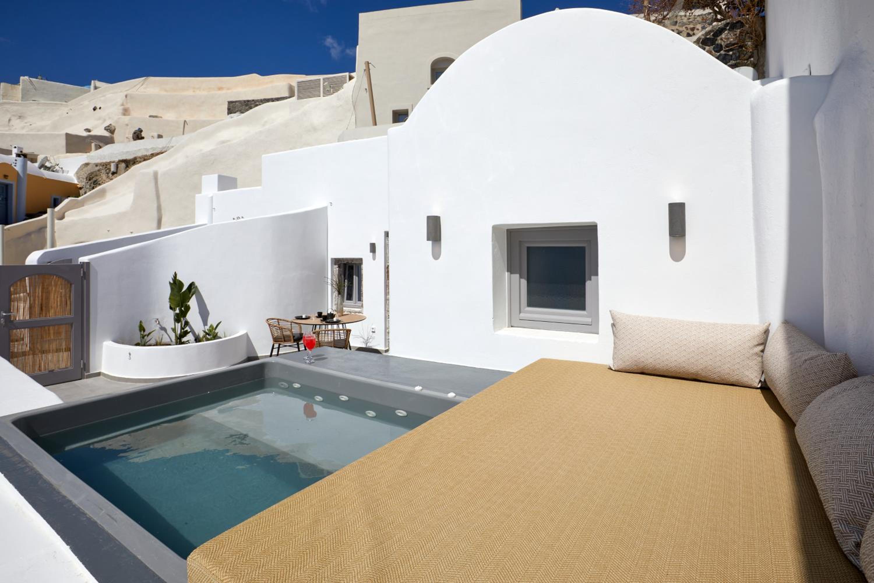 Deluxe Suite with outdoor heated jetted tub - Photo 24