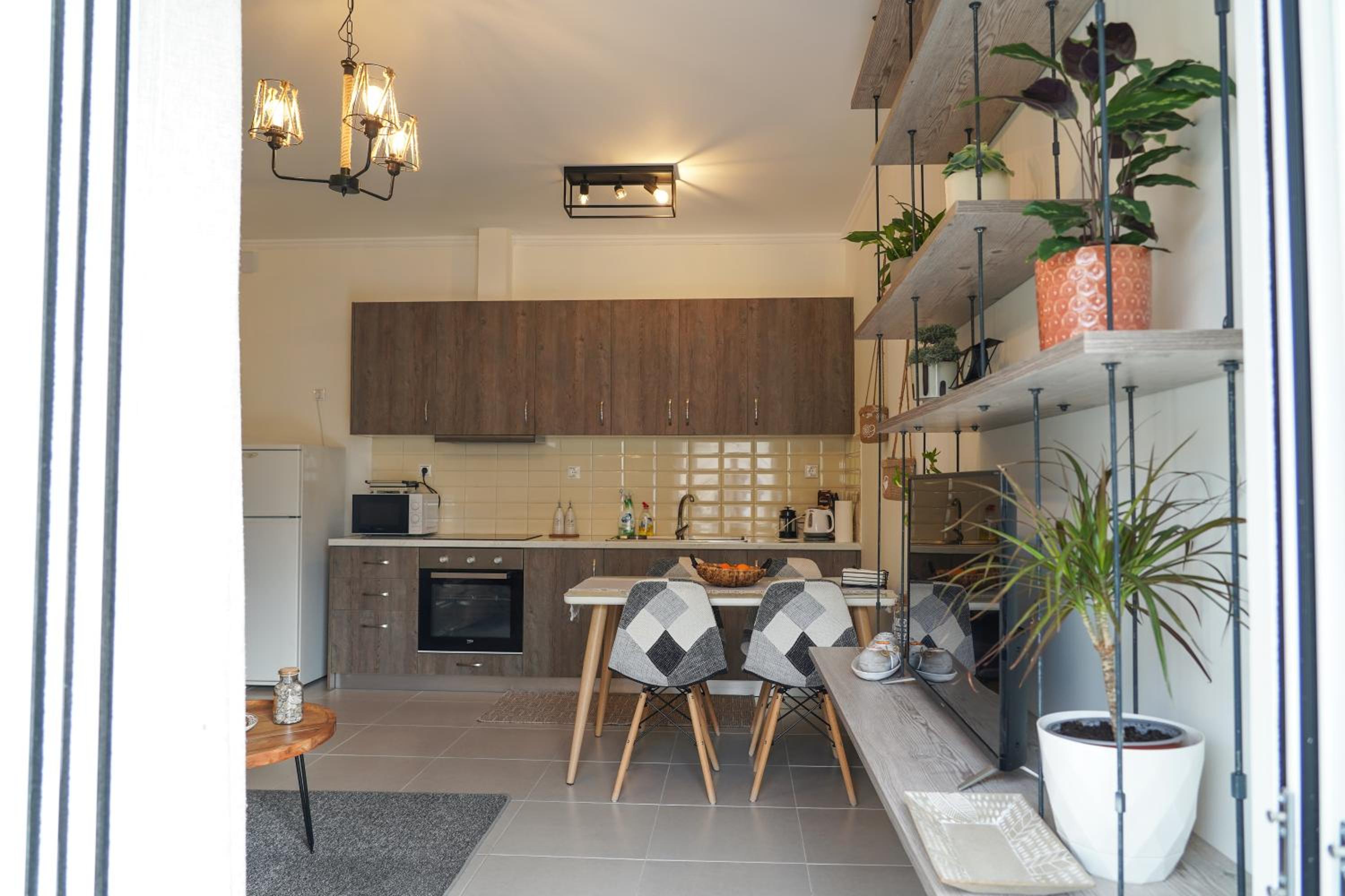 One-Bedroom Apartment - Photo 17