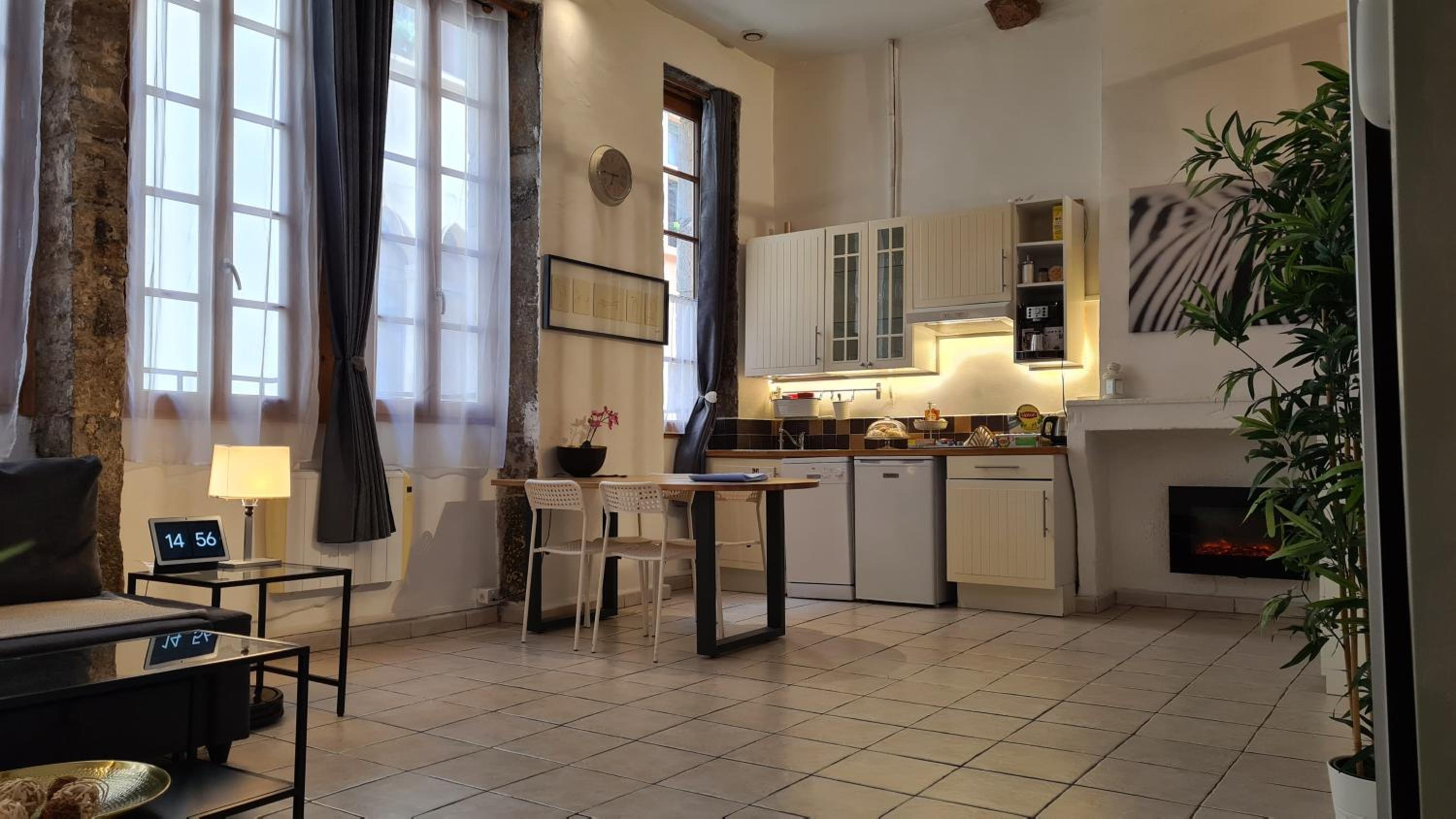 Duplex One-Bedroom Apartment (6 Adults) photo 3