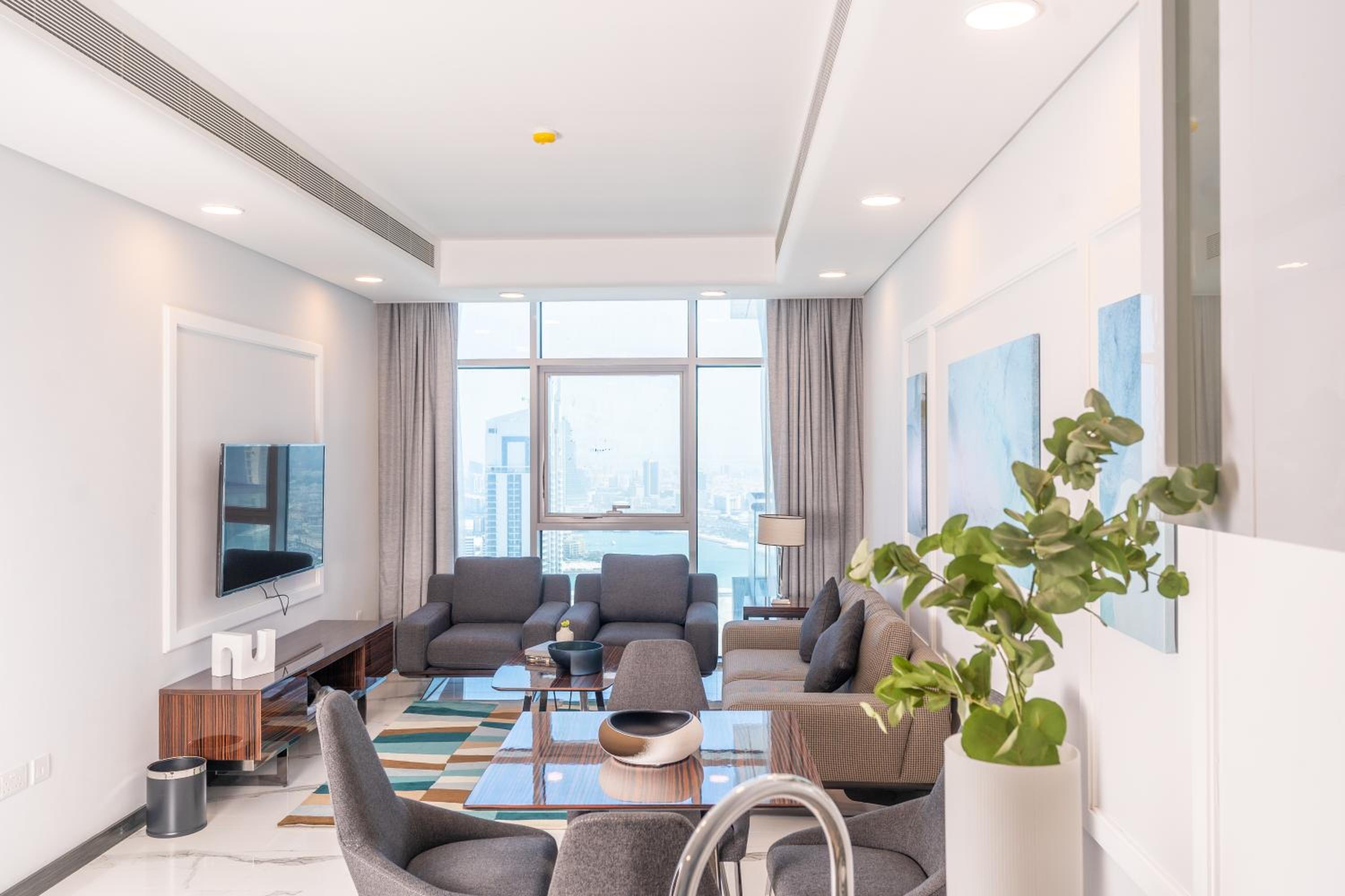 One Bedroom Suite King City View photo 3