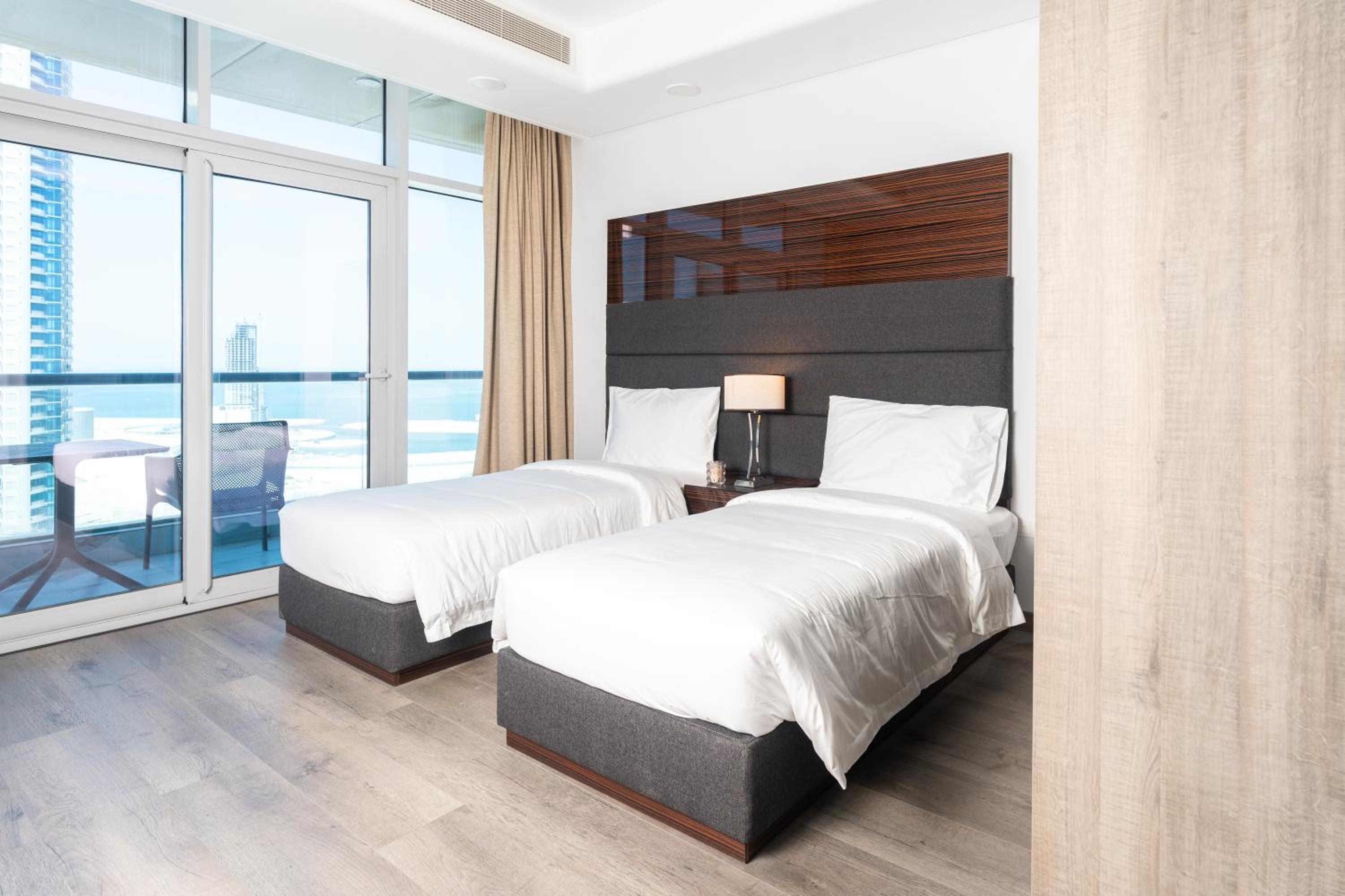 One Bedroom Suite Twin Sea View photo 2