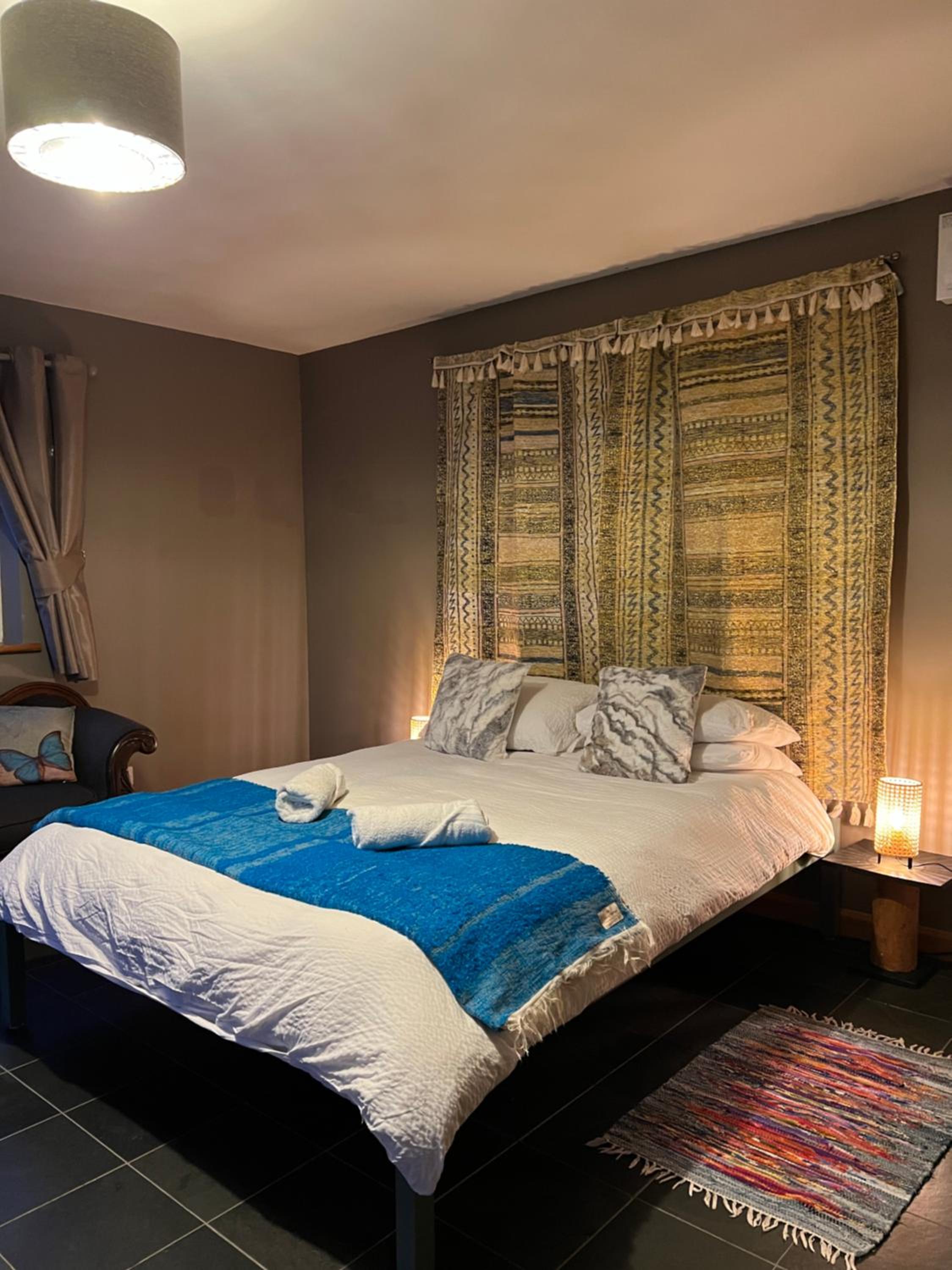 Four-Bedroom House photo 1