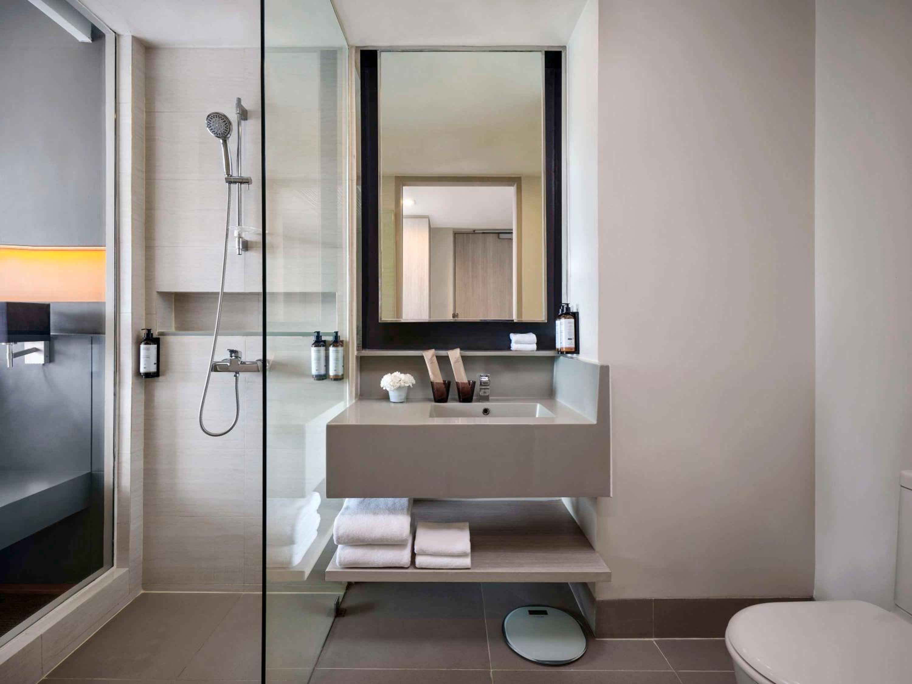 Deluxe Room with 2 single beds, High floor