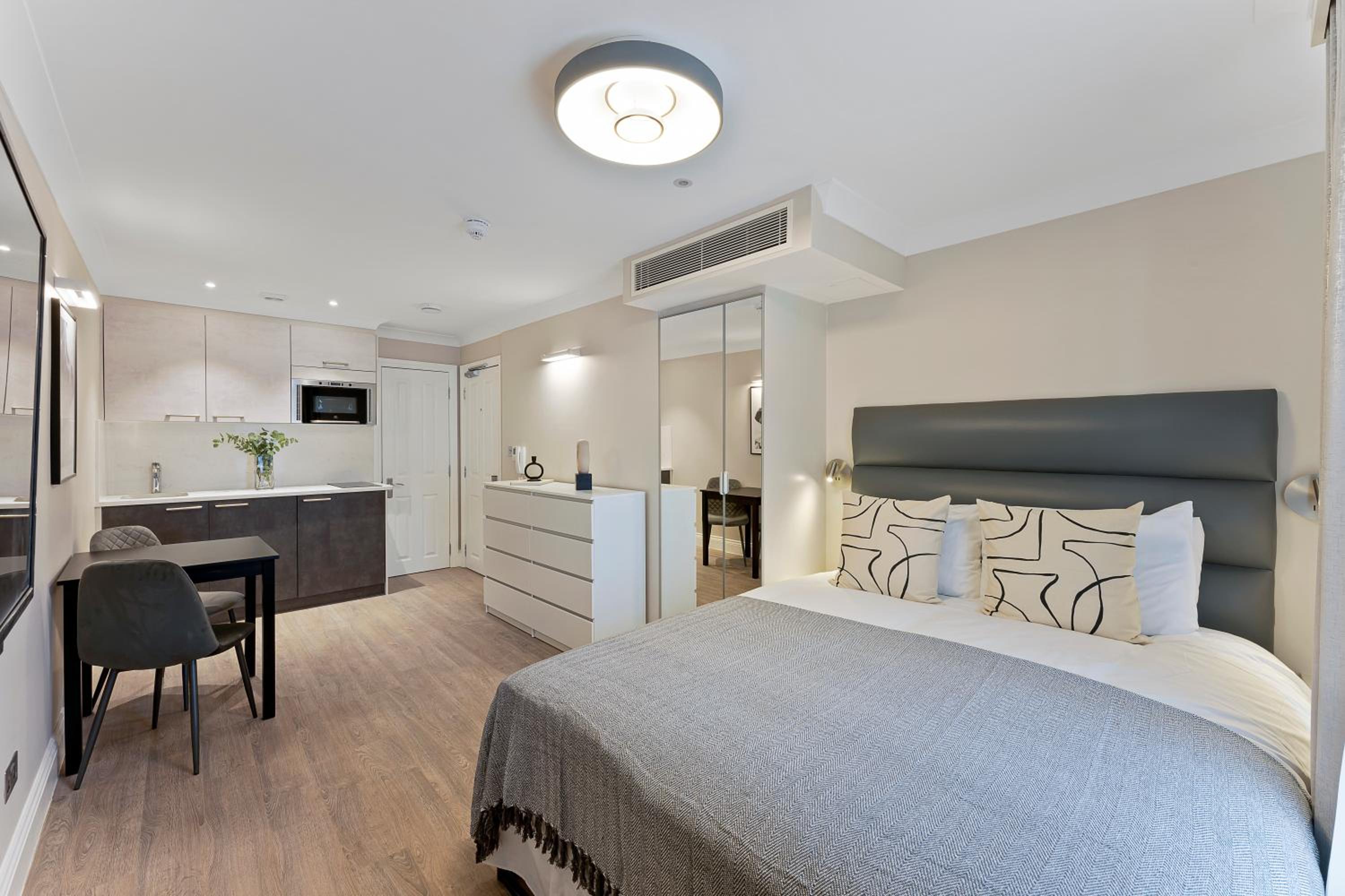 Superior Studio Suite photo 1