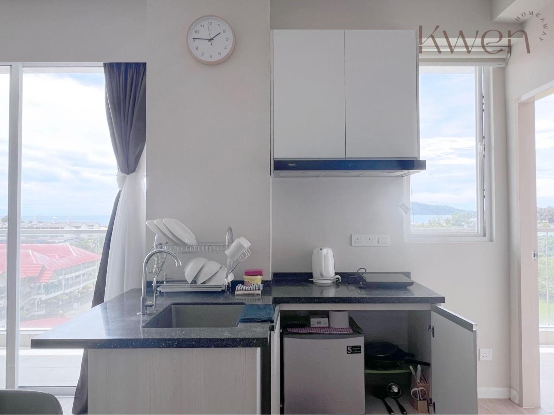 Suite with Sea View - Photo 11