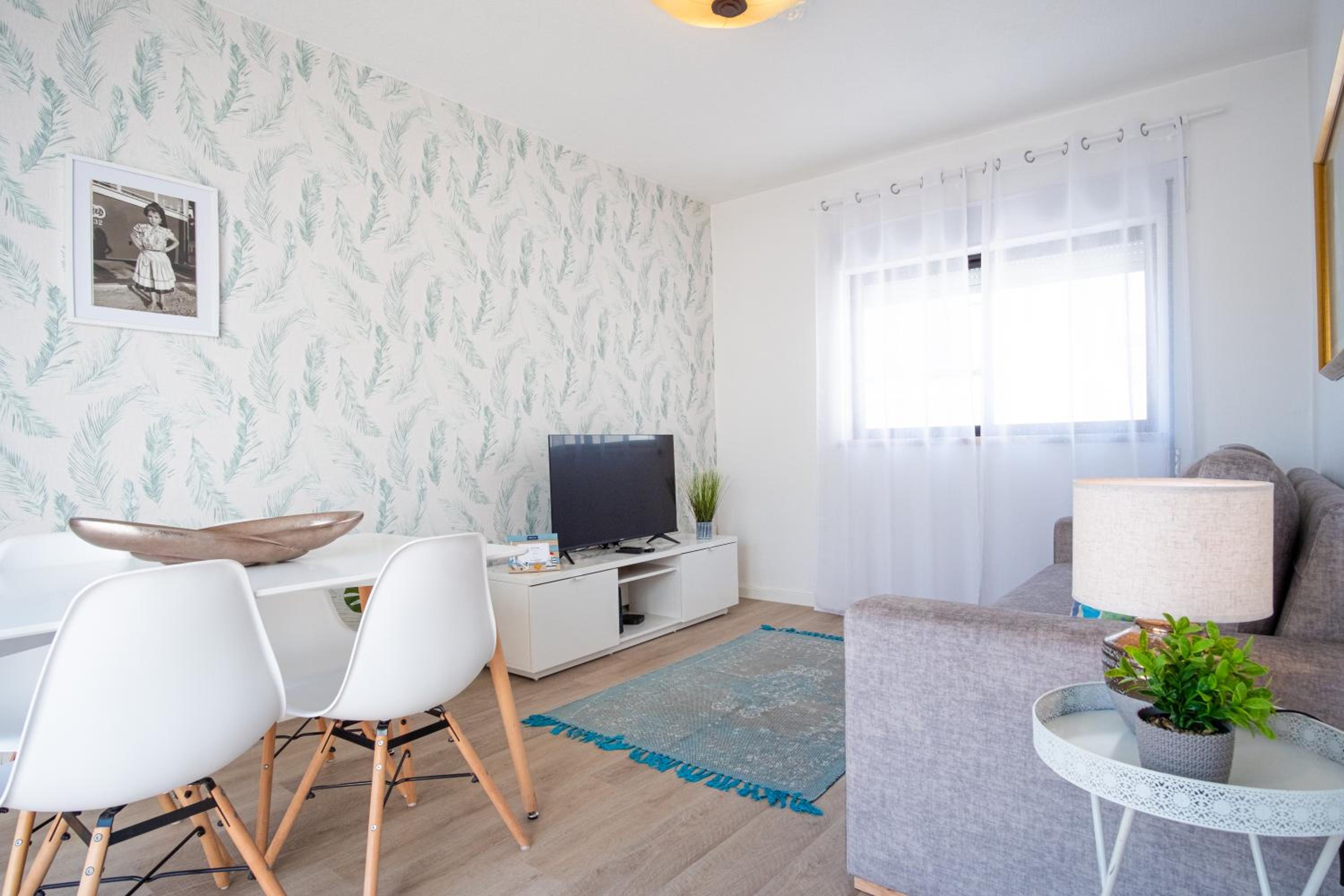 Three-Bedroom Apartment - Photo 15