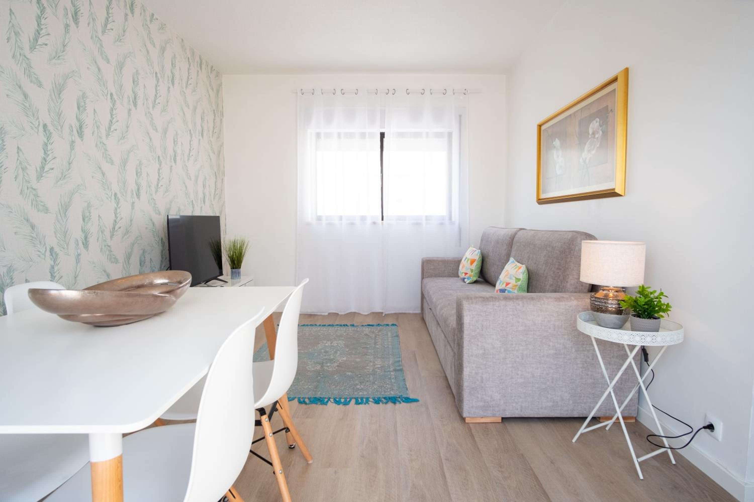 Three-Bedroom Apartment - Photo 16
