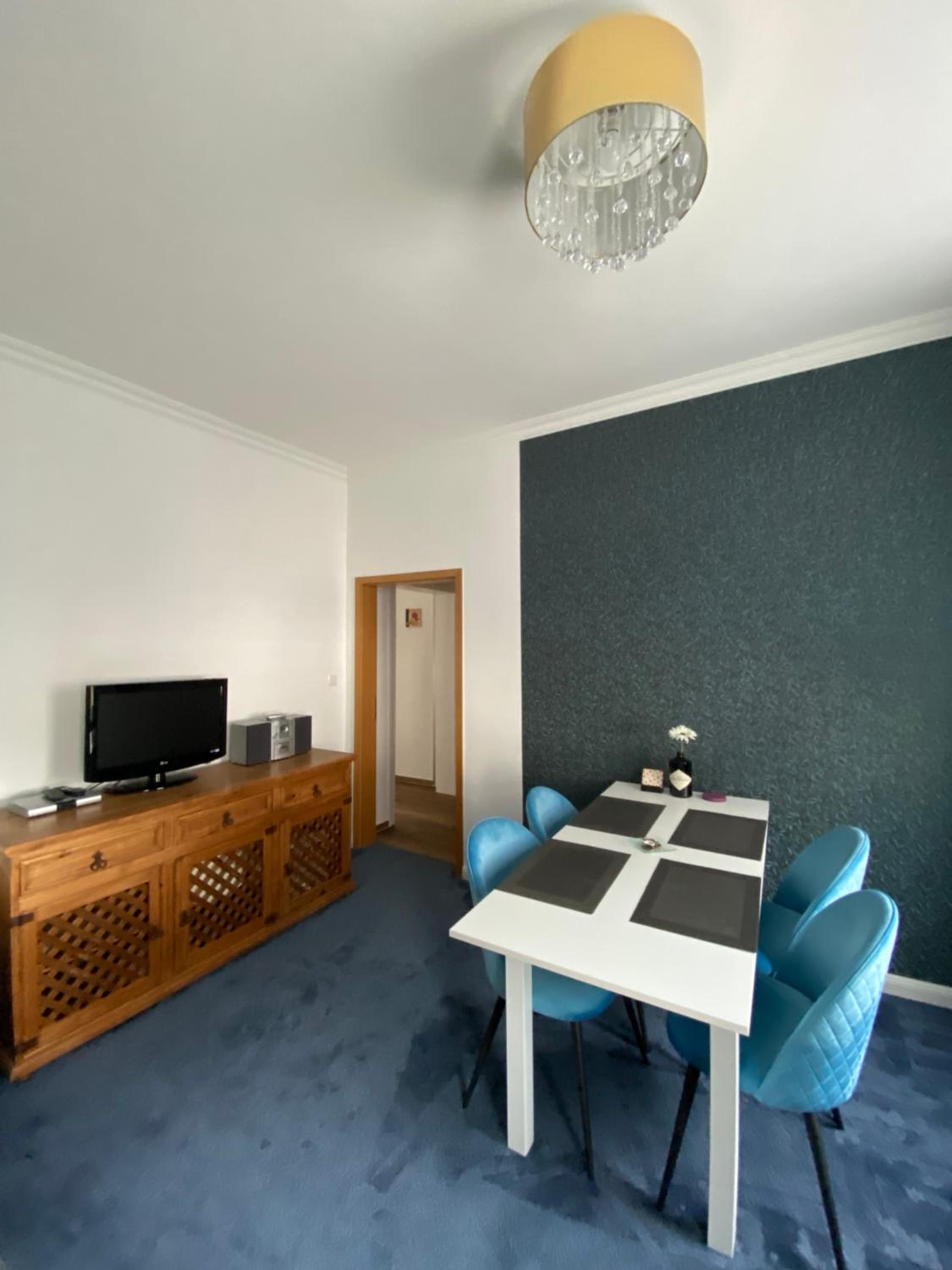 One-Bedroom Apartment photo 2